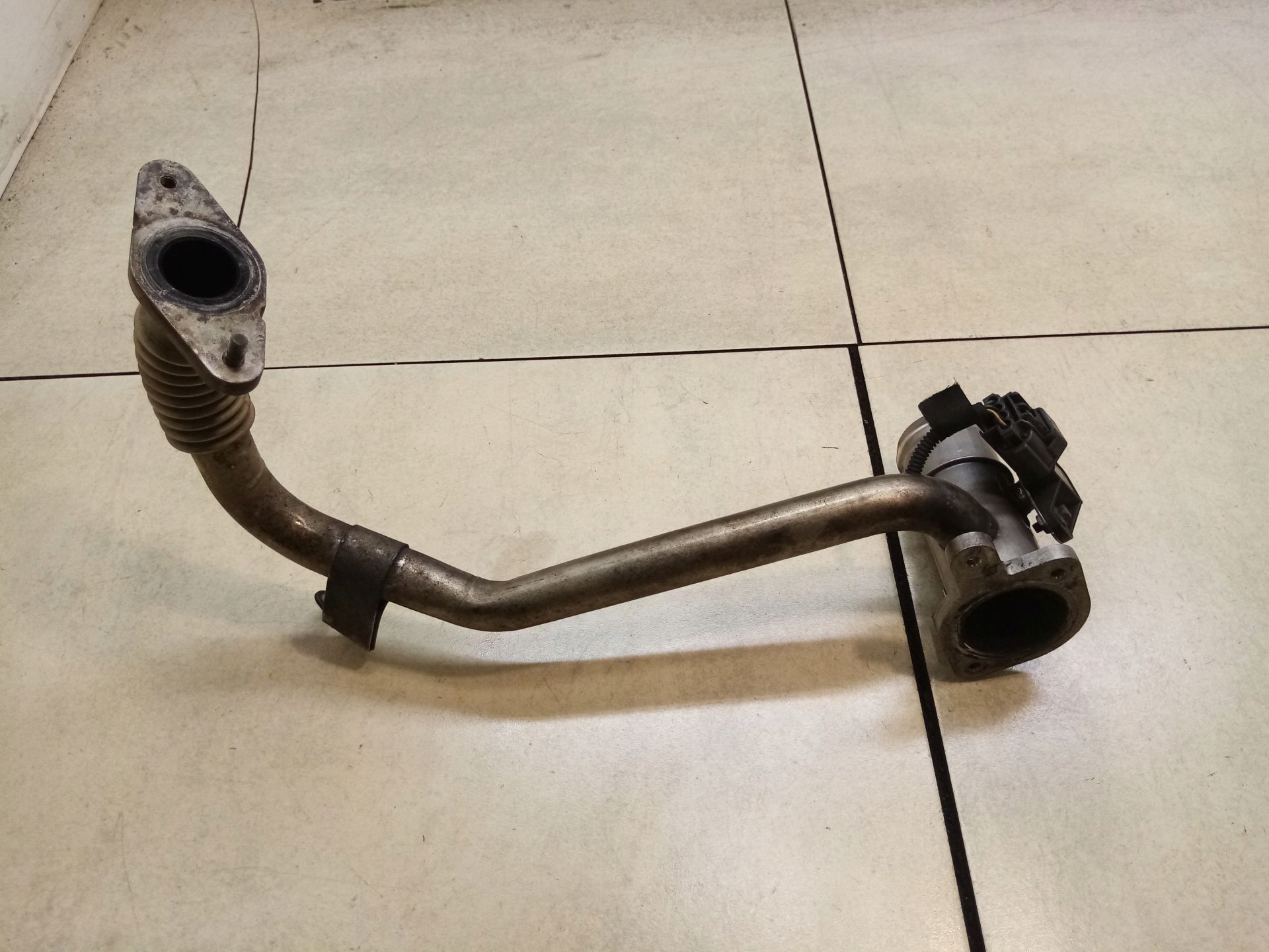 trouba ventilu EGR snímač MAP TRANSIT MK6 2.4 TDCI