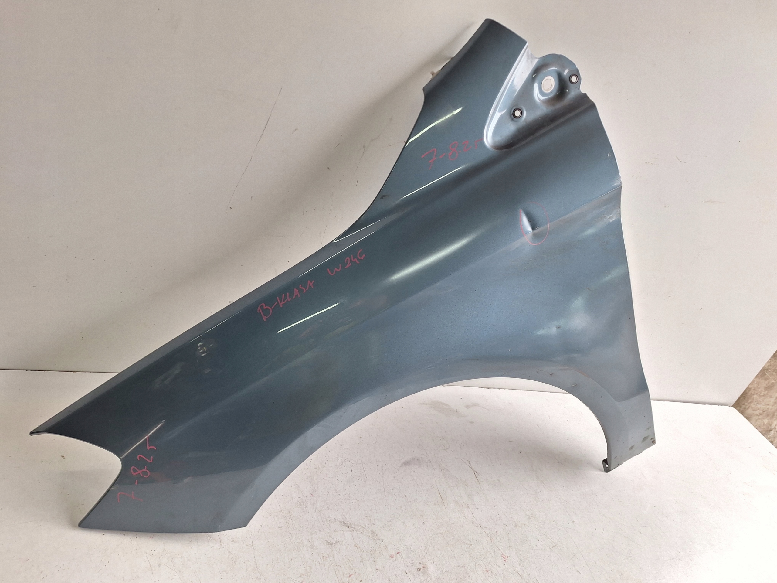 MERCEDES B-KLASA W246 12-15 fender left