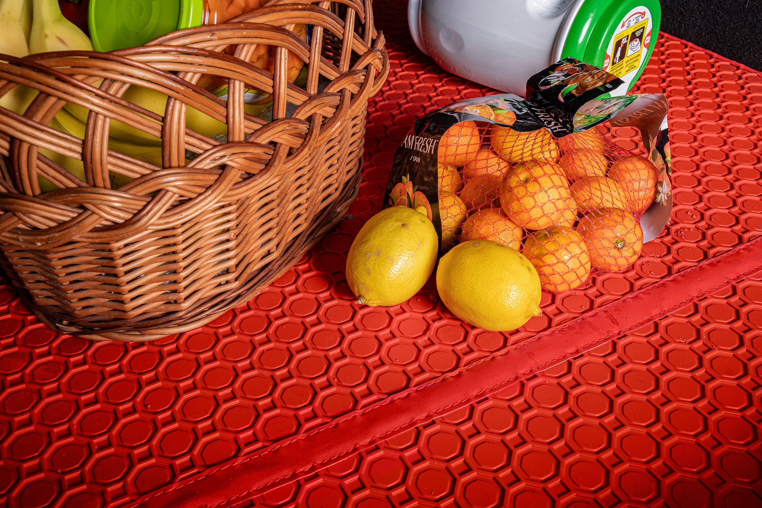 Łada 111 Kombi 2000-2008 Wkład bagażnika PRIMELINER - CZERWONY Materiał guma