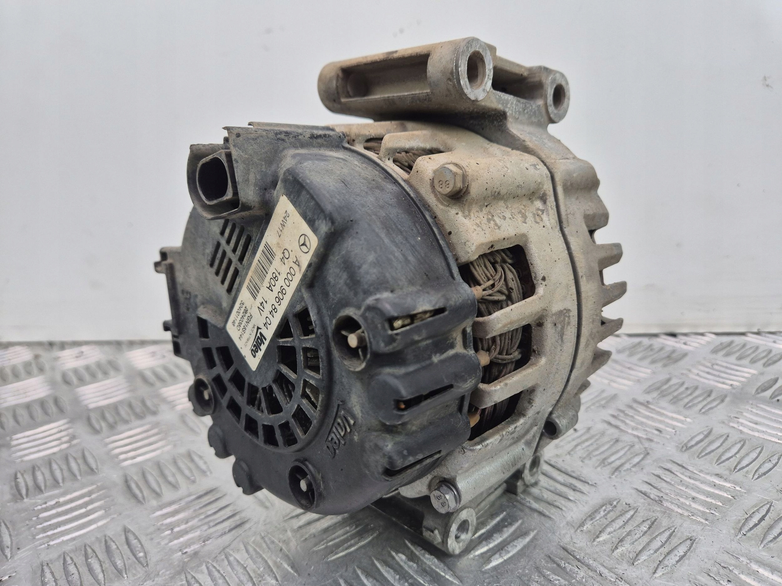 Mercedes Sprinter W907 W910 alternator A0009068404