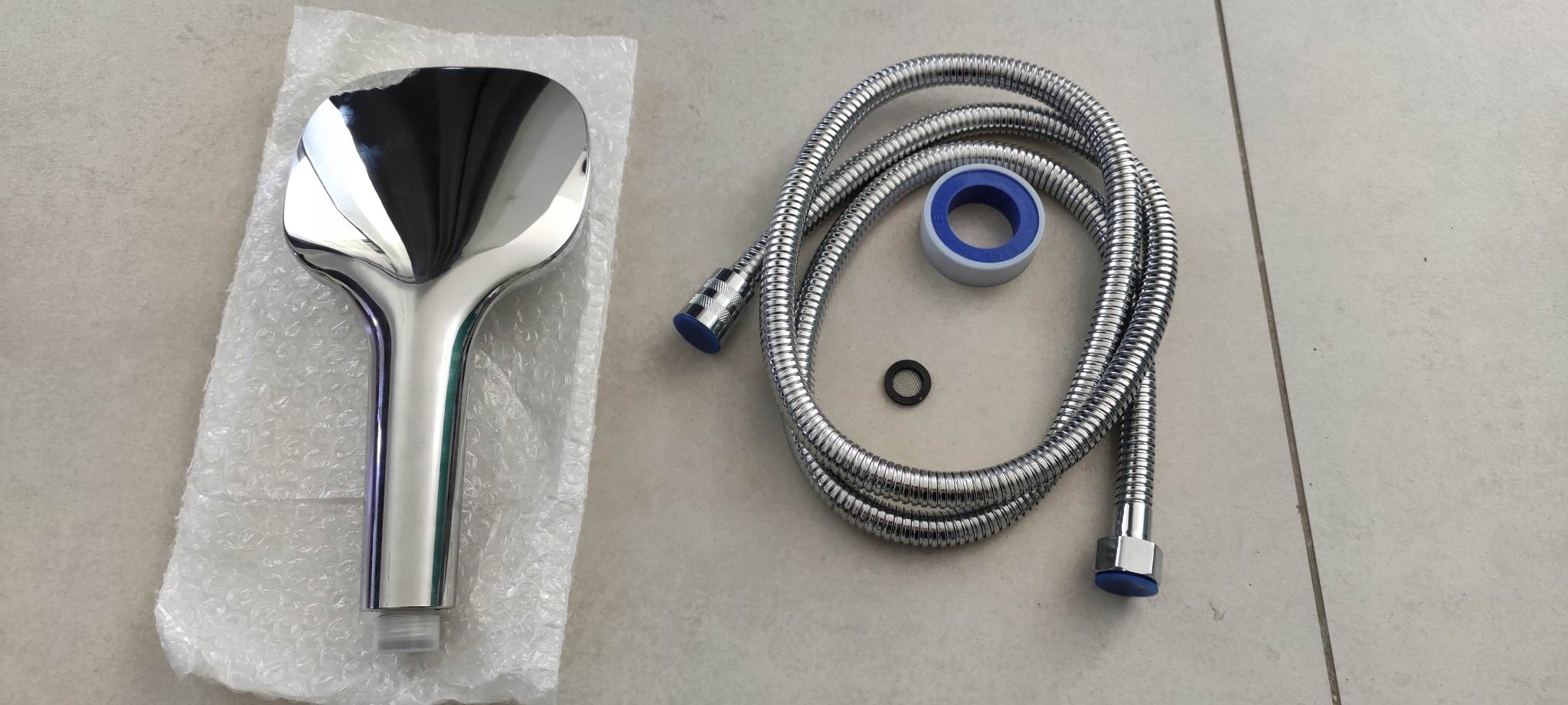 Zestaw słuchawka prysznicowa +wąż chromowany150 cm