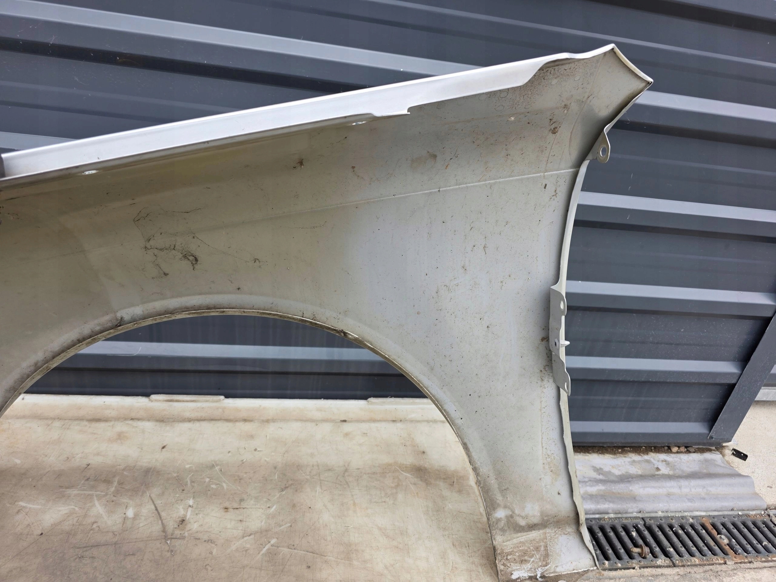 fender right front AUDI A6 C6 LIFT LX7W 2008-2011 original !!!