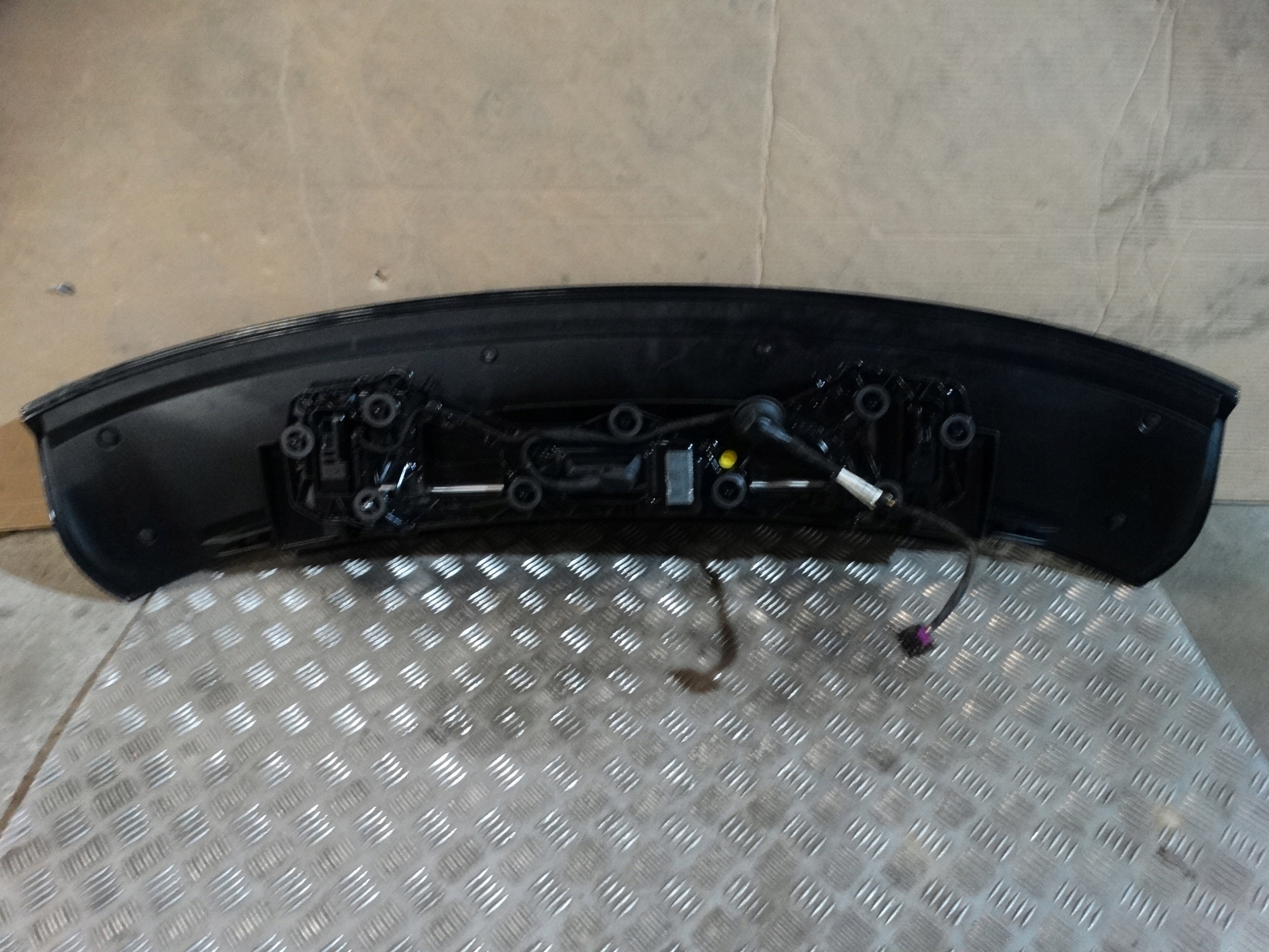 IDEALNY SPOILER HECKKLAPPE PORSCHE CAYENNE 9Y COUPE FARBE 041 1