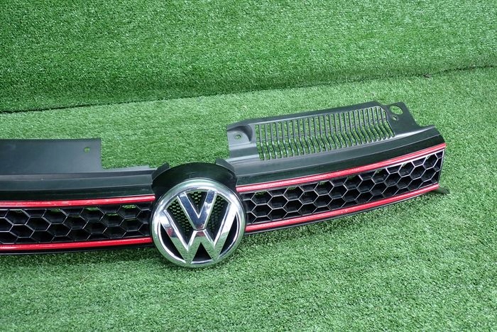 VW GOLF VI GTI Grille