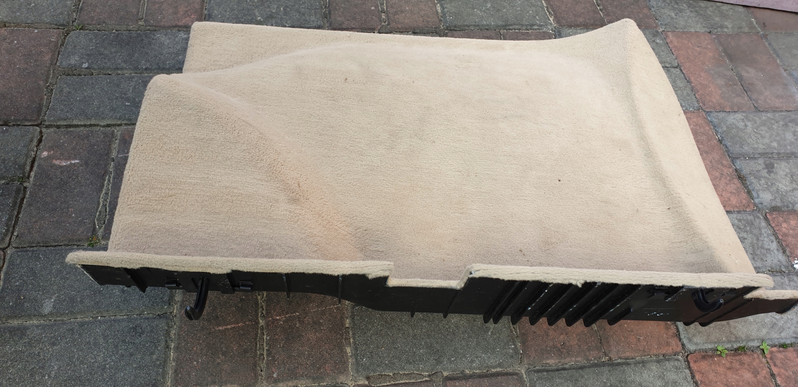 boot upholstery right MERCEDES E W210 KOMBI OE creamy