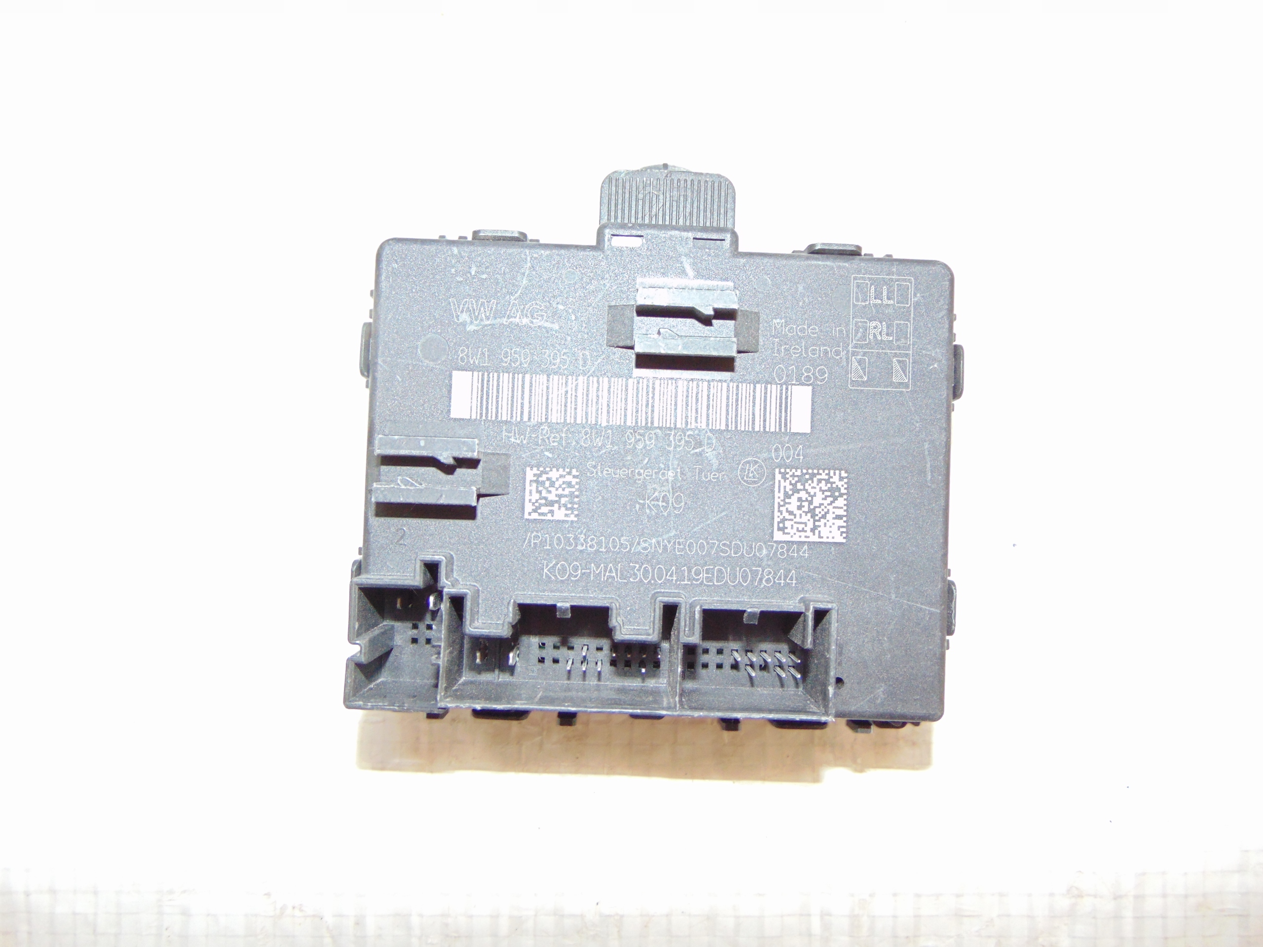 VW PASSAT B8 ARTEON дверной модуль 8W1959395D