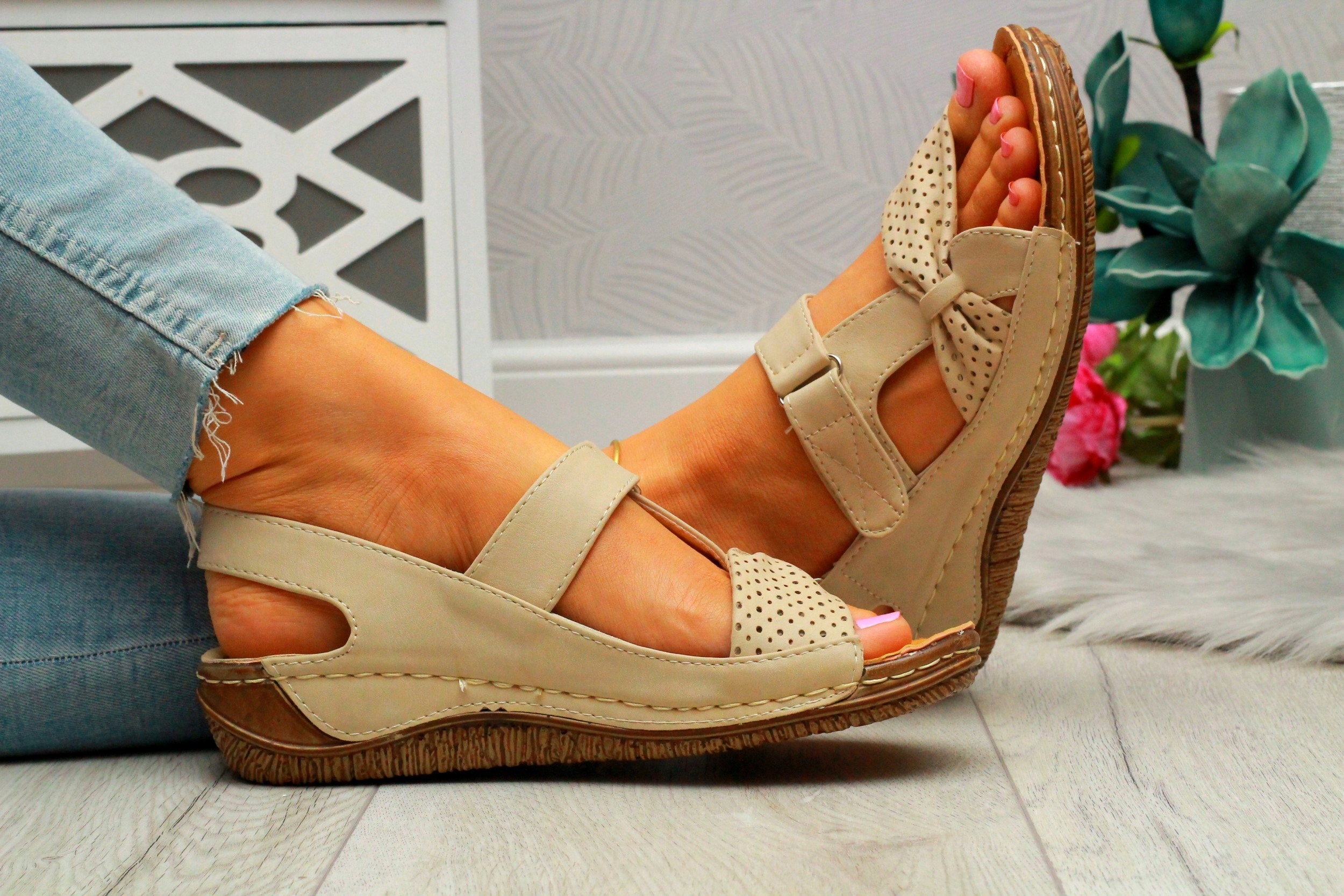 SANDAŁY DAMSKIE ELEGANCKIE RZEP SZYTE GRUBY SPÓD Długość wkładki 23 cm