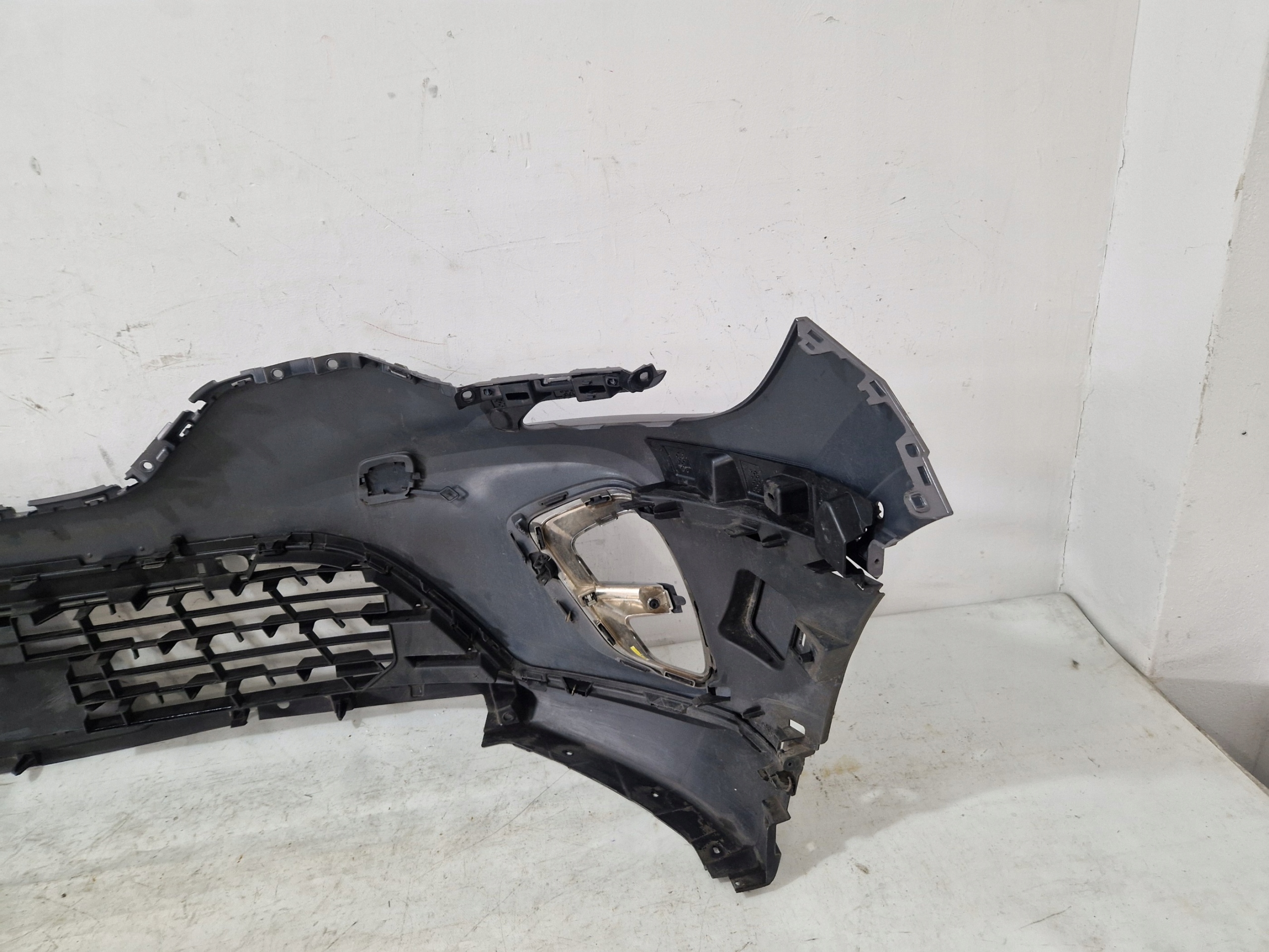 RENAULT CAPTUR II 19- bumper front front 620222192R