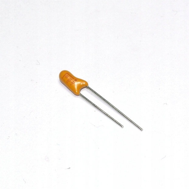 

10uF 10V Kond. tantalowy Avx [1szt] #A822