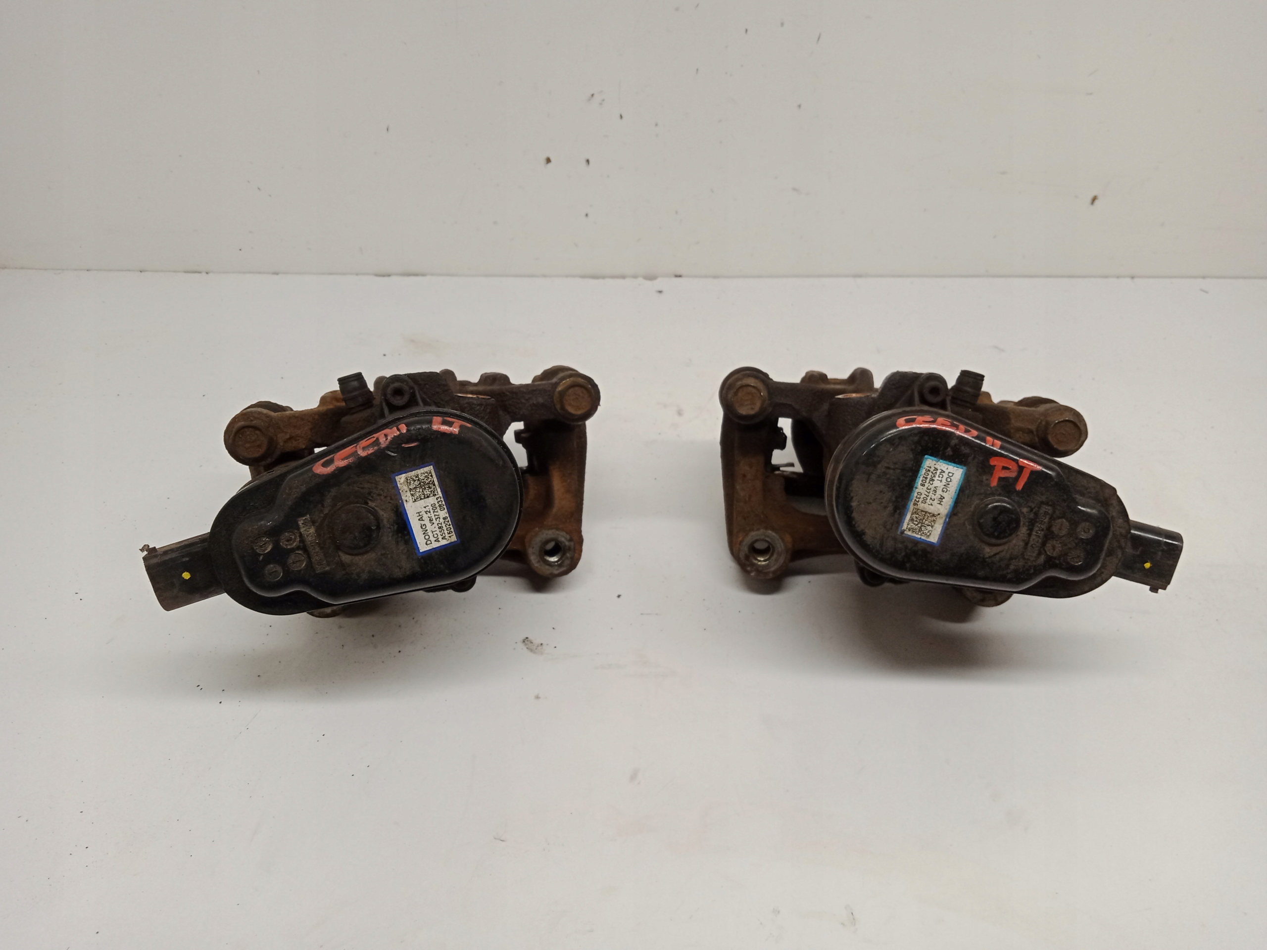 KIA CEED II caliper electrical left rear part rear A5582-37700 2012