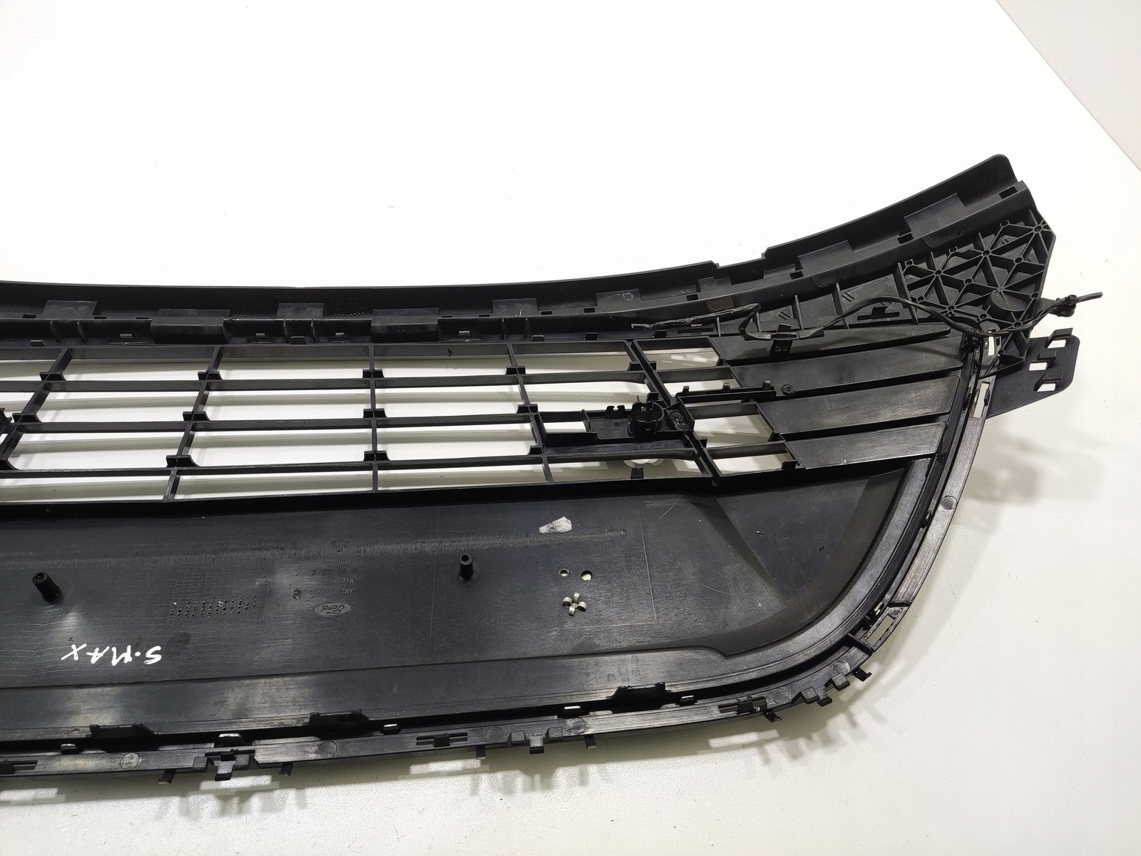 grid central of a bumper front FORD S-MAX MK1 LIFT 2010-2014 AM21-17B968-BD