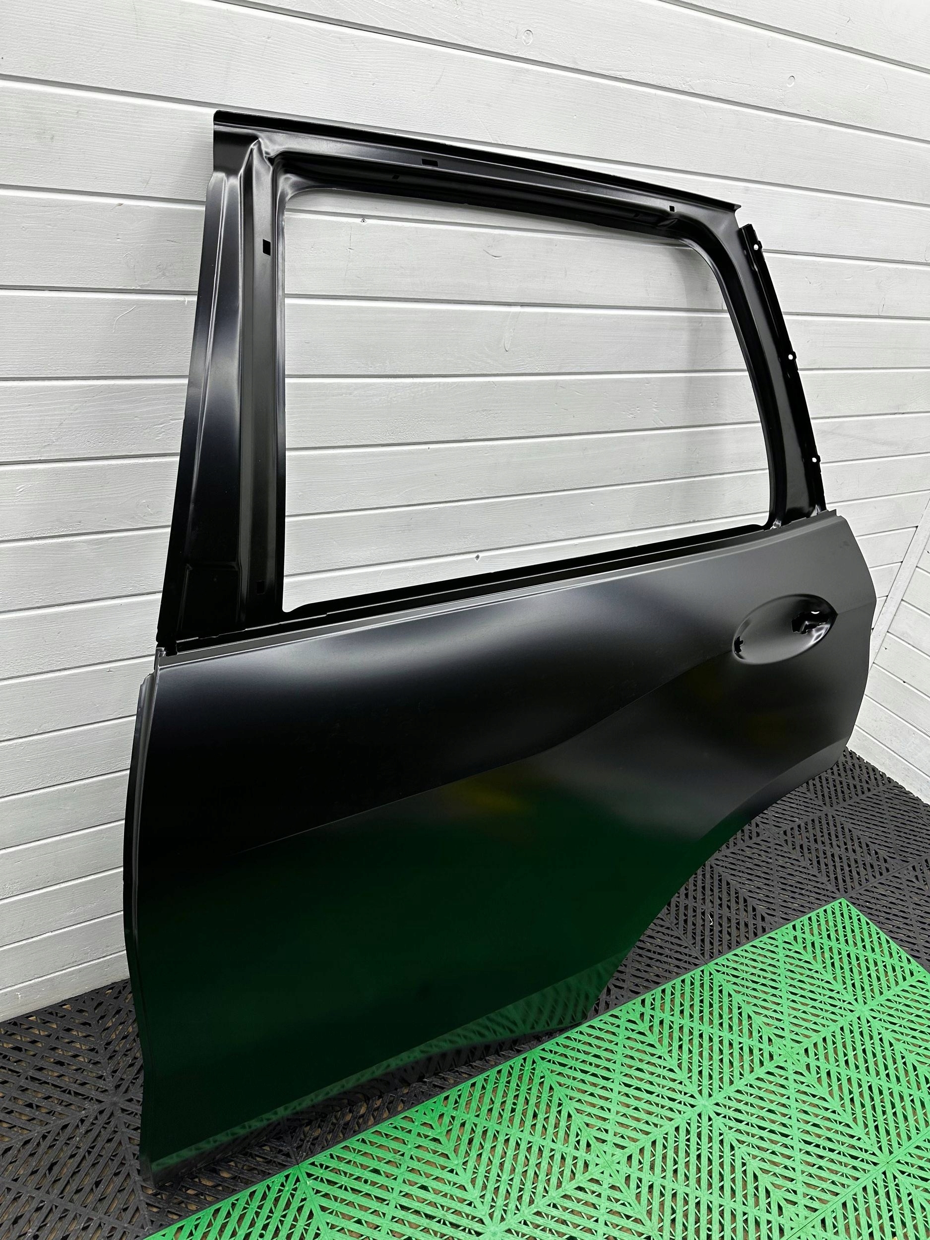 door rear. rear part side left BMW X5 G05 2642779