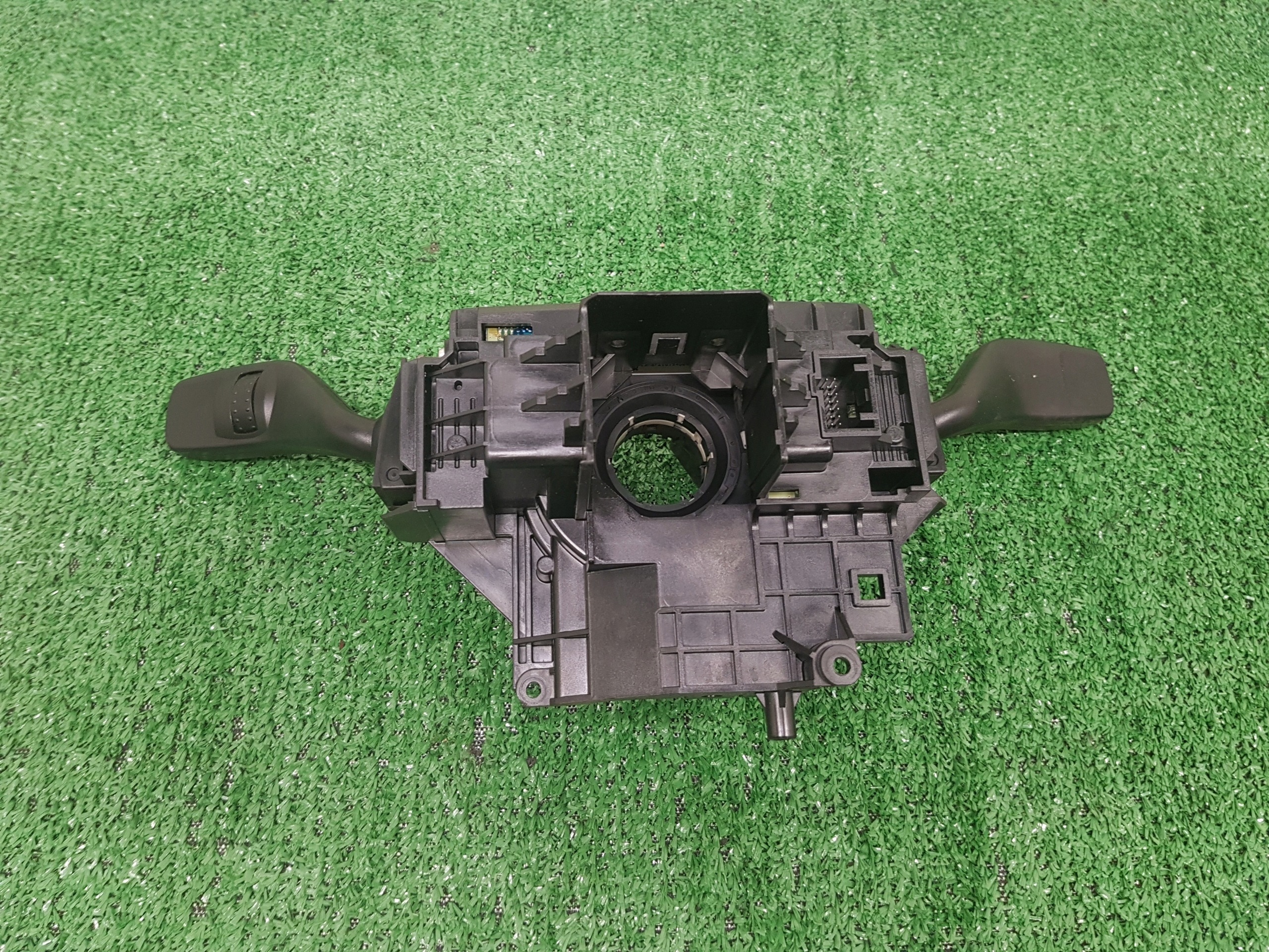 commande levier commodo sous volant FORD S-MAX
