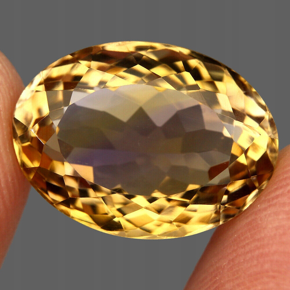 Ametryn přírodní kámen Vvs 11.77ct