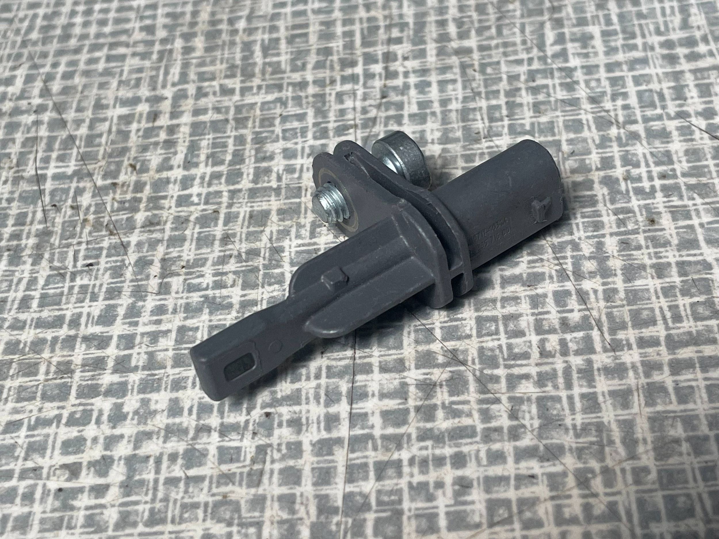 Sensor ABS Peugeot 3008 II 9838571680 Original!! !J