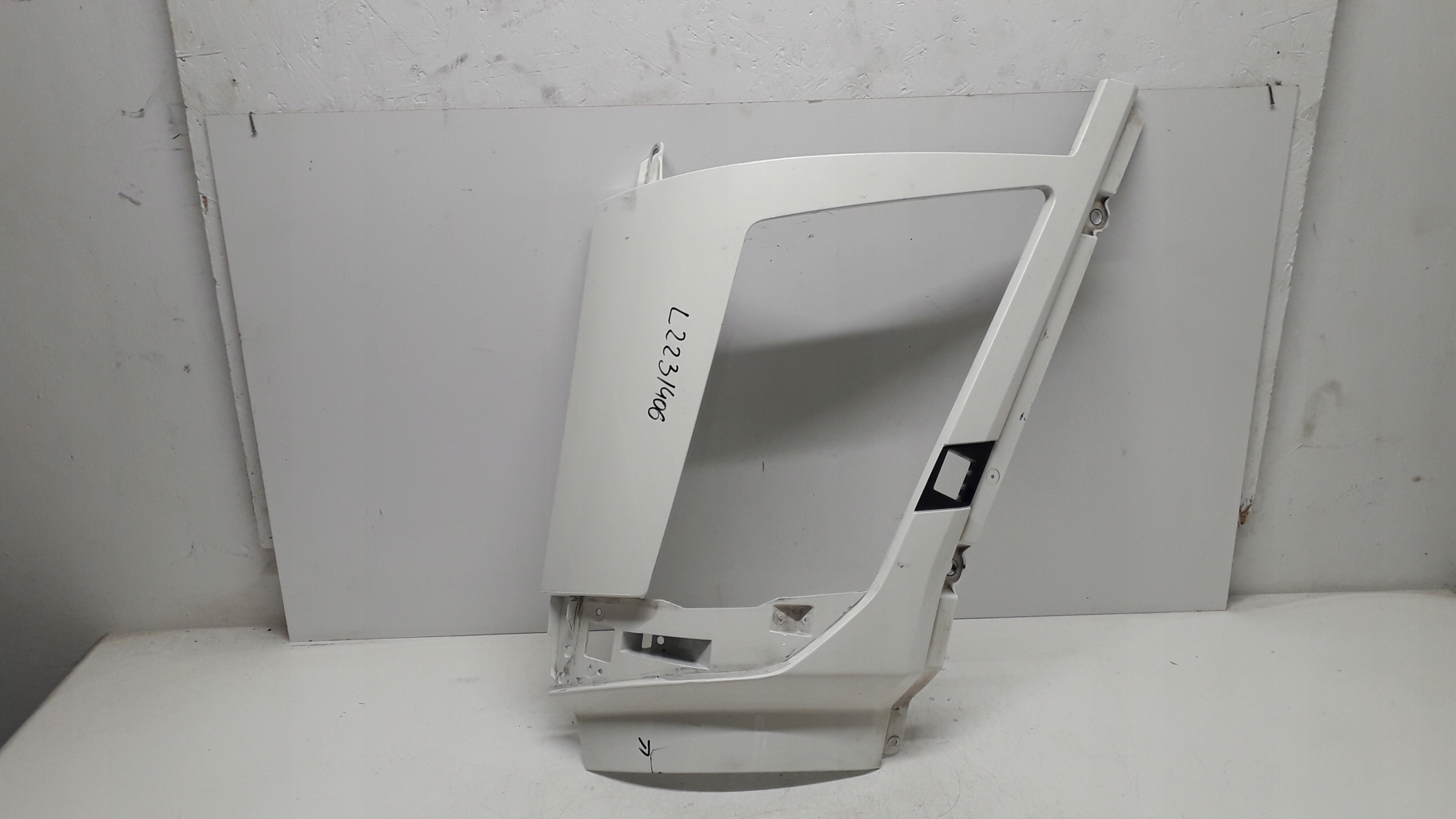 VOLVO FH4 ОКУЛЯР КОРПУС ЛАМПИ ЛІВИЙ