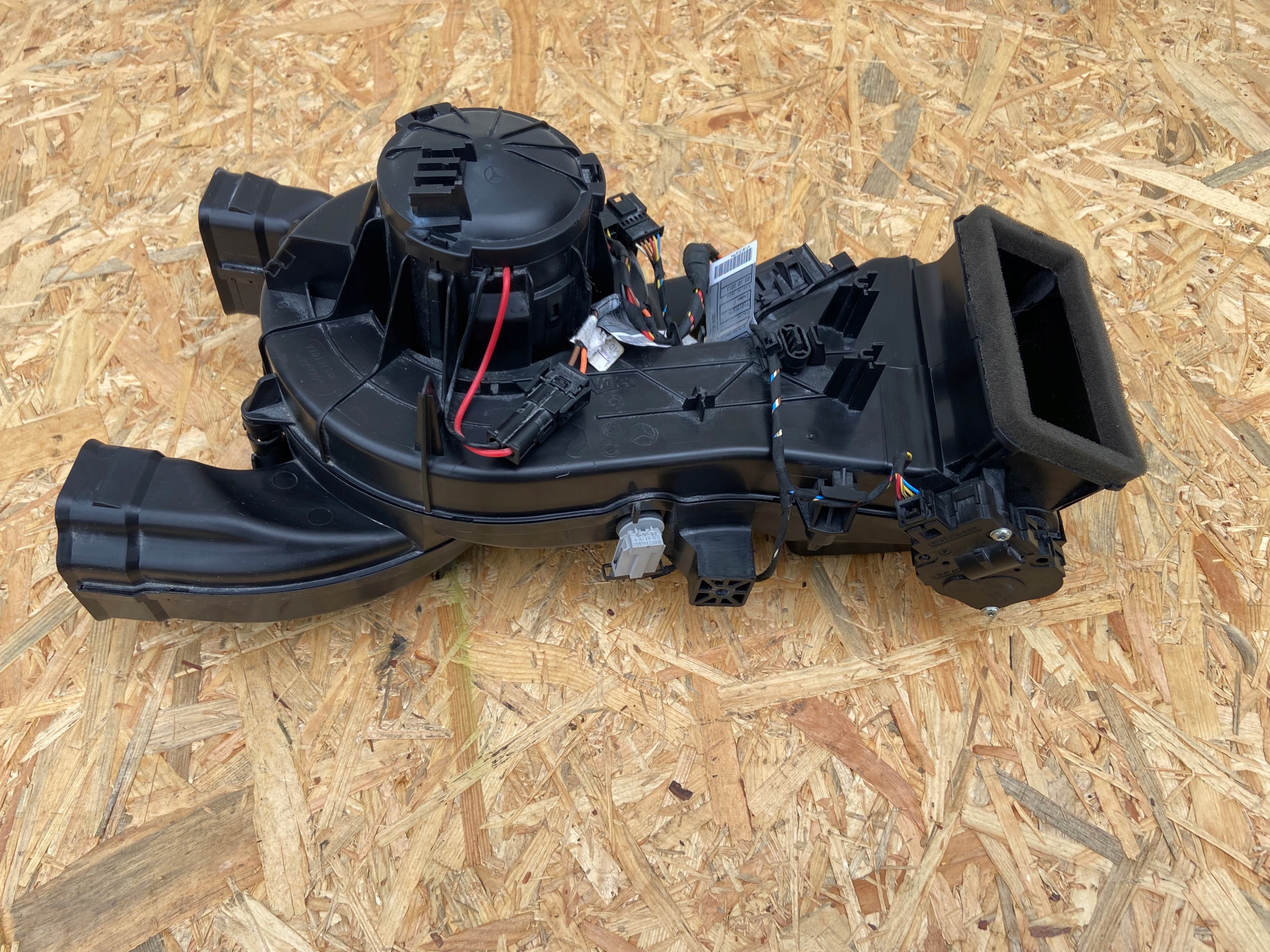 18549048 - Обогреватель вентиляционное отверстие MERCEDES GL X166 2013