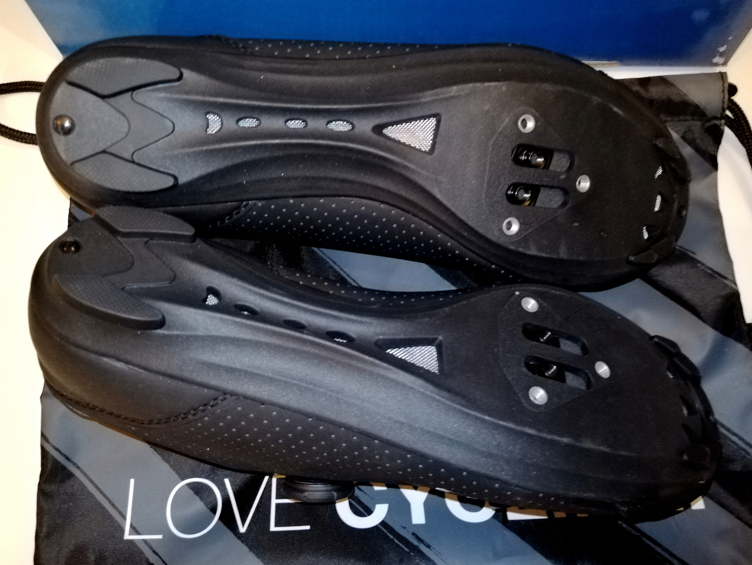 PROFESJONALNE BUTY SZOSOWE SPD XLC CB-R09 BOA 38 % Model CB-R09