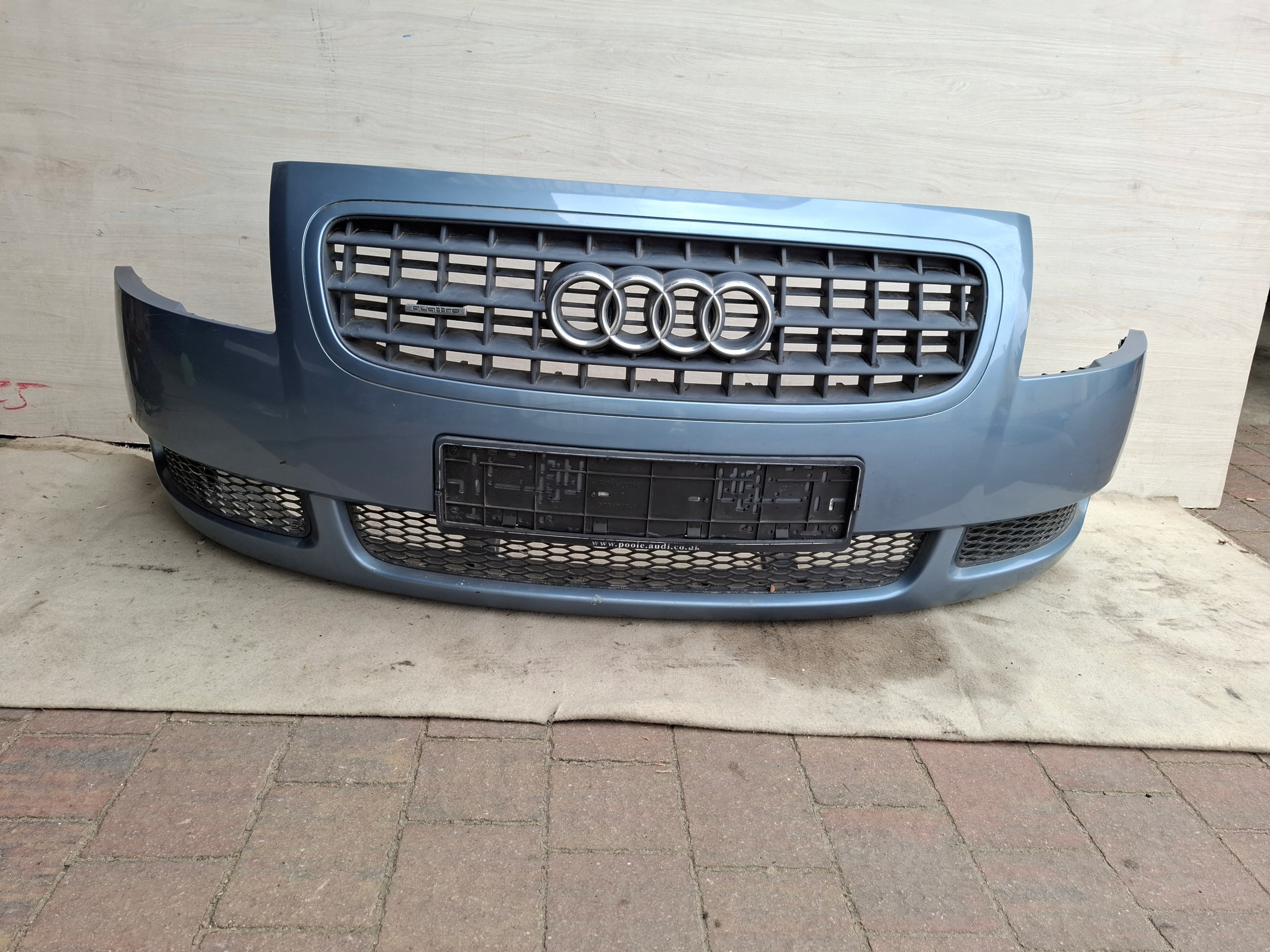 AUDI TT 8N bumper front 8N0807111 original LZ7K