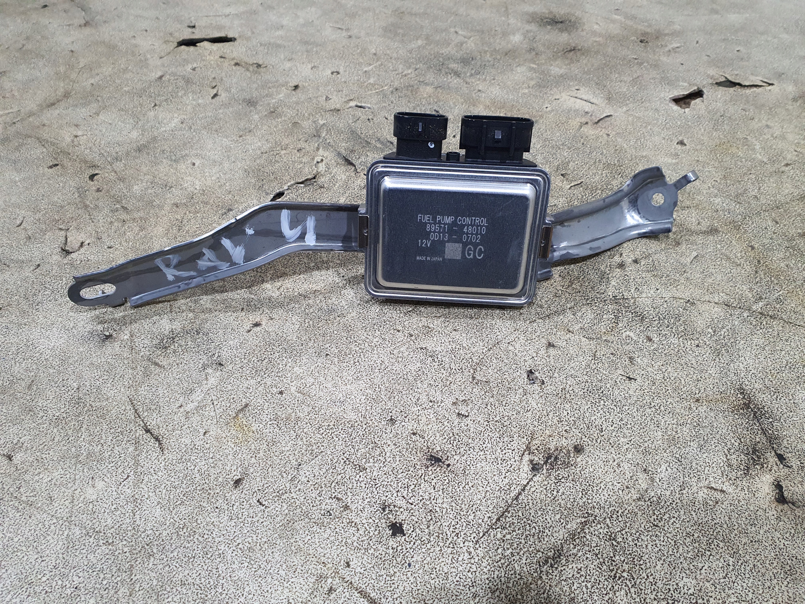 89571-48010 - TOYOTA RAV4 V 2019-МОДУЛЬ ТОПЛИВНОГО НАСОСА