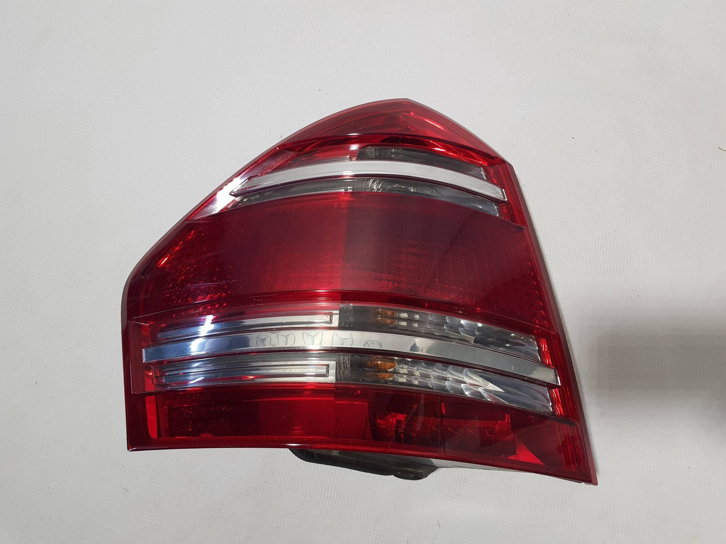 light rear rear part side left Mercedes GL X164 1648200564