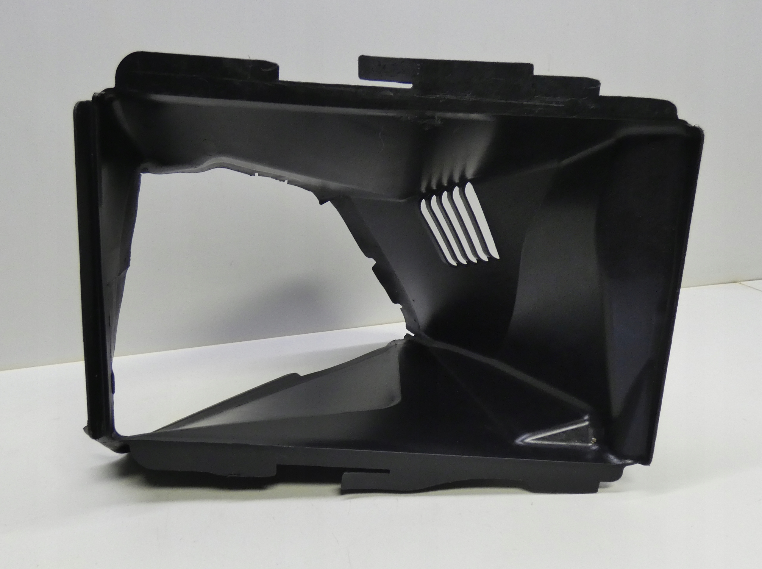 AUDI A7 RS7 4K8121333K intake air left