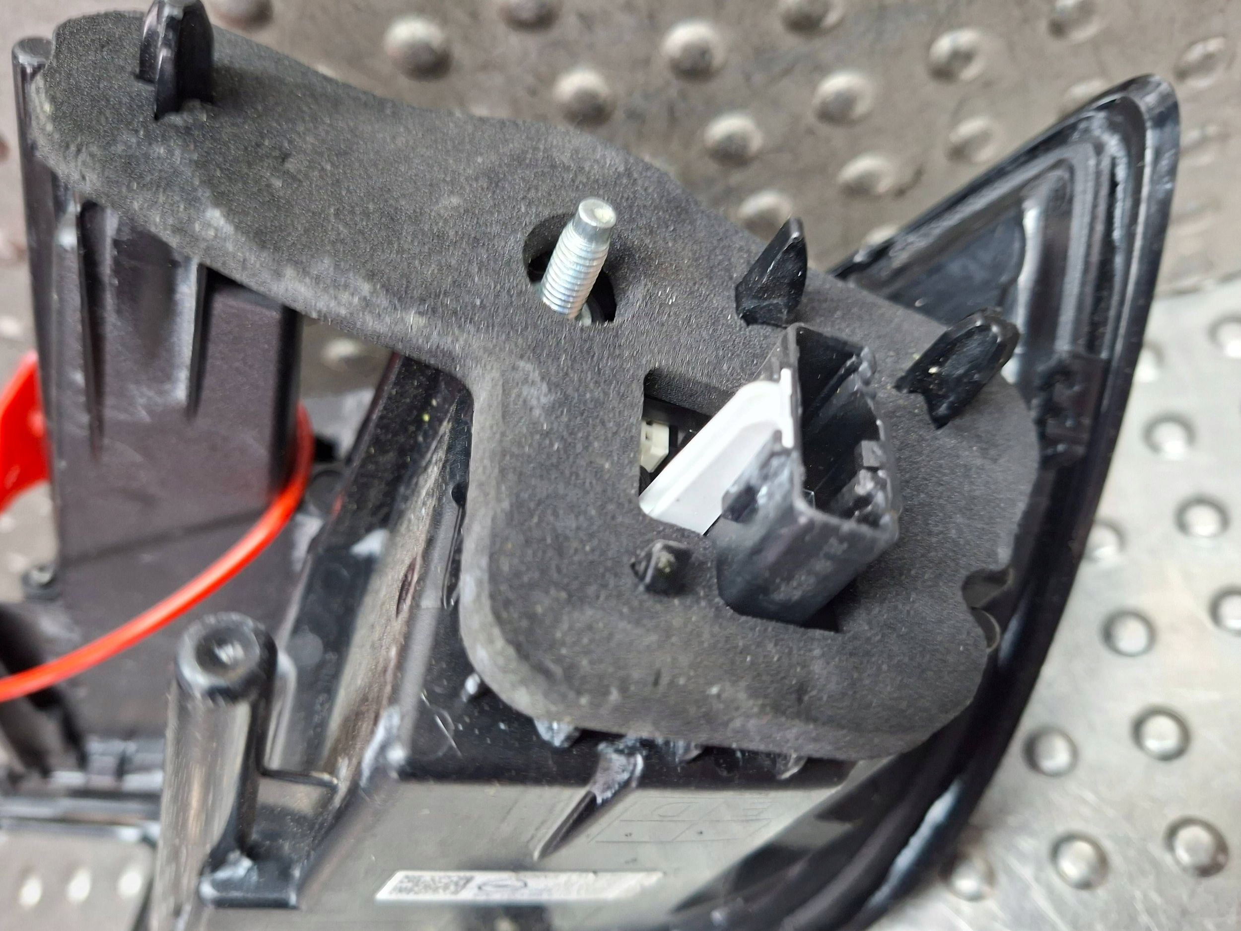 light left rear part LED 9833721880 OPEL MOKKA B 2020