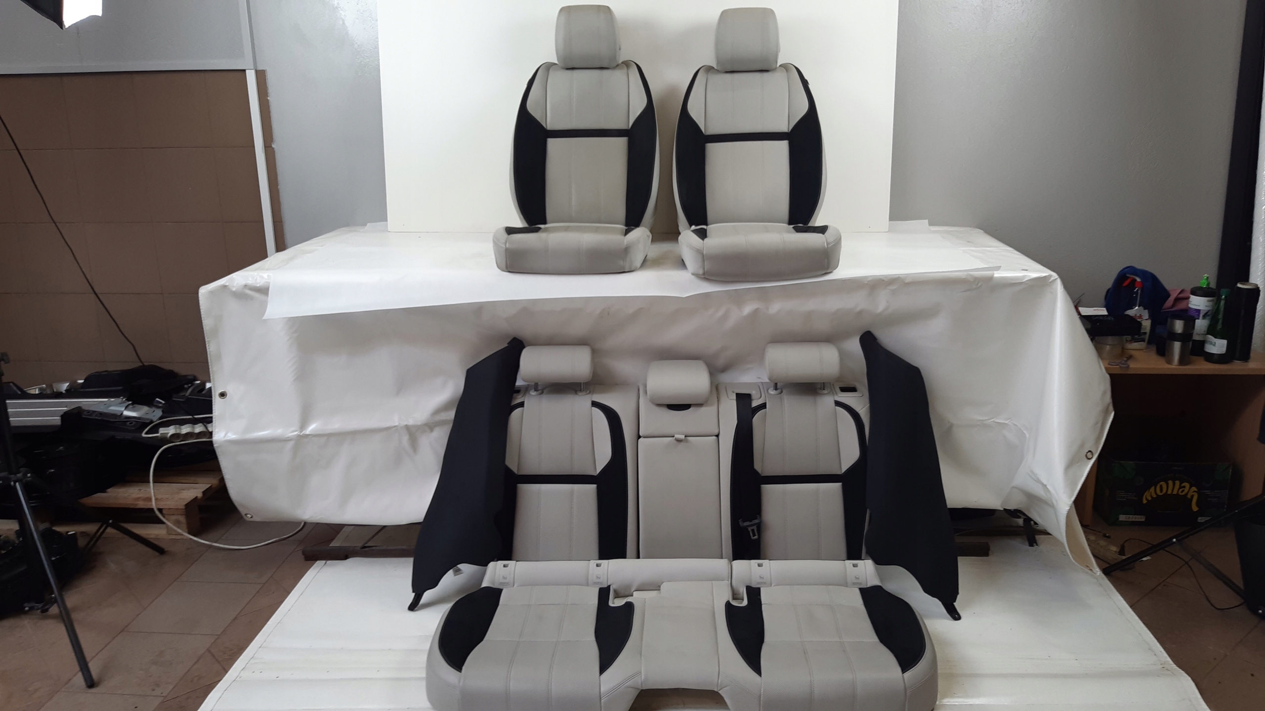 RANGE ROVER VELAR ОББИВКА СИДІНЬ ПОВНИЙ КОМПЛЕКТ