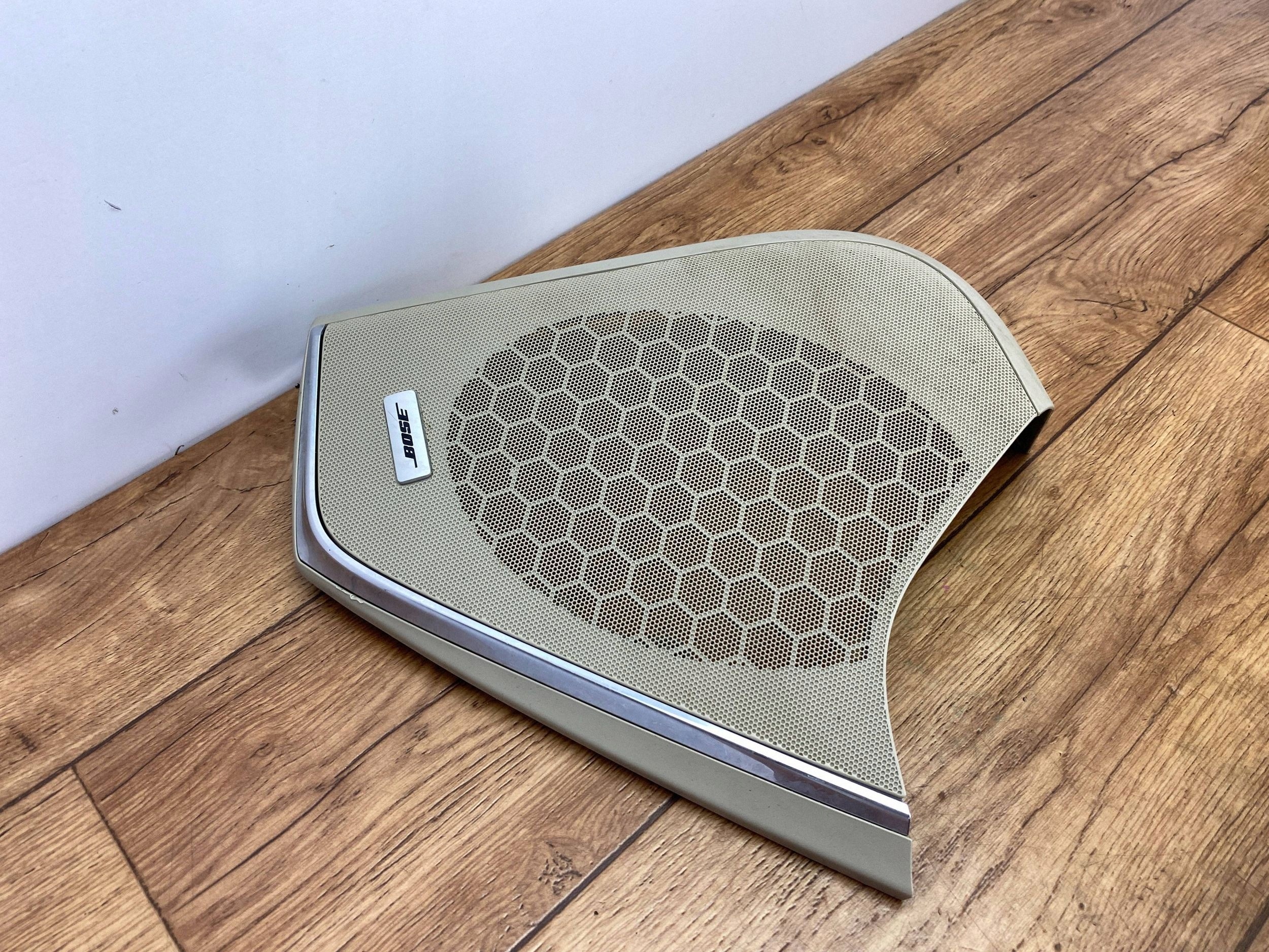 de couverture du haut parleur Portière Cadillac Escalade IV 2015+