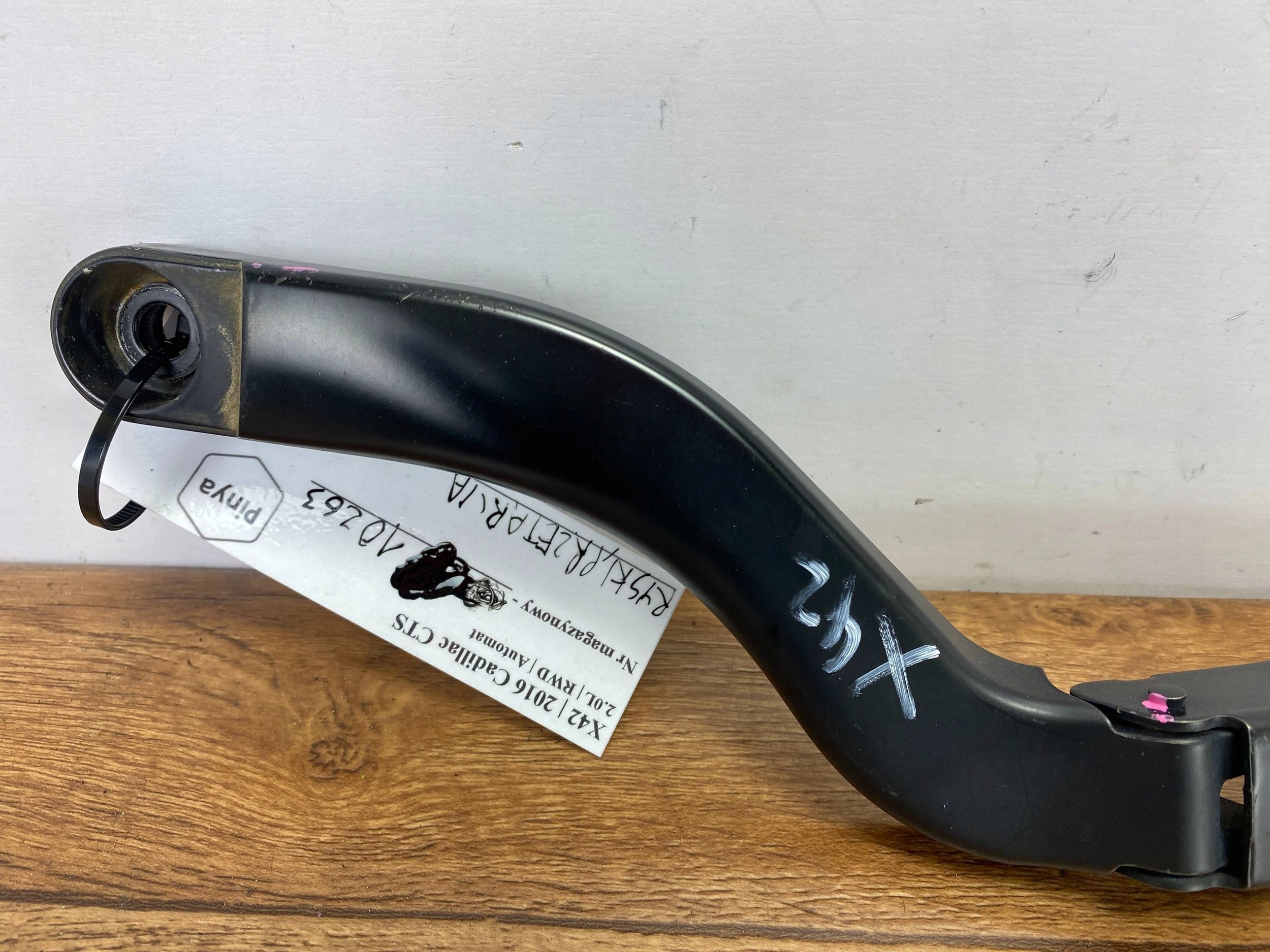 wiper arm windows Cadillac CTS III 2014+