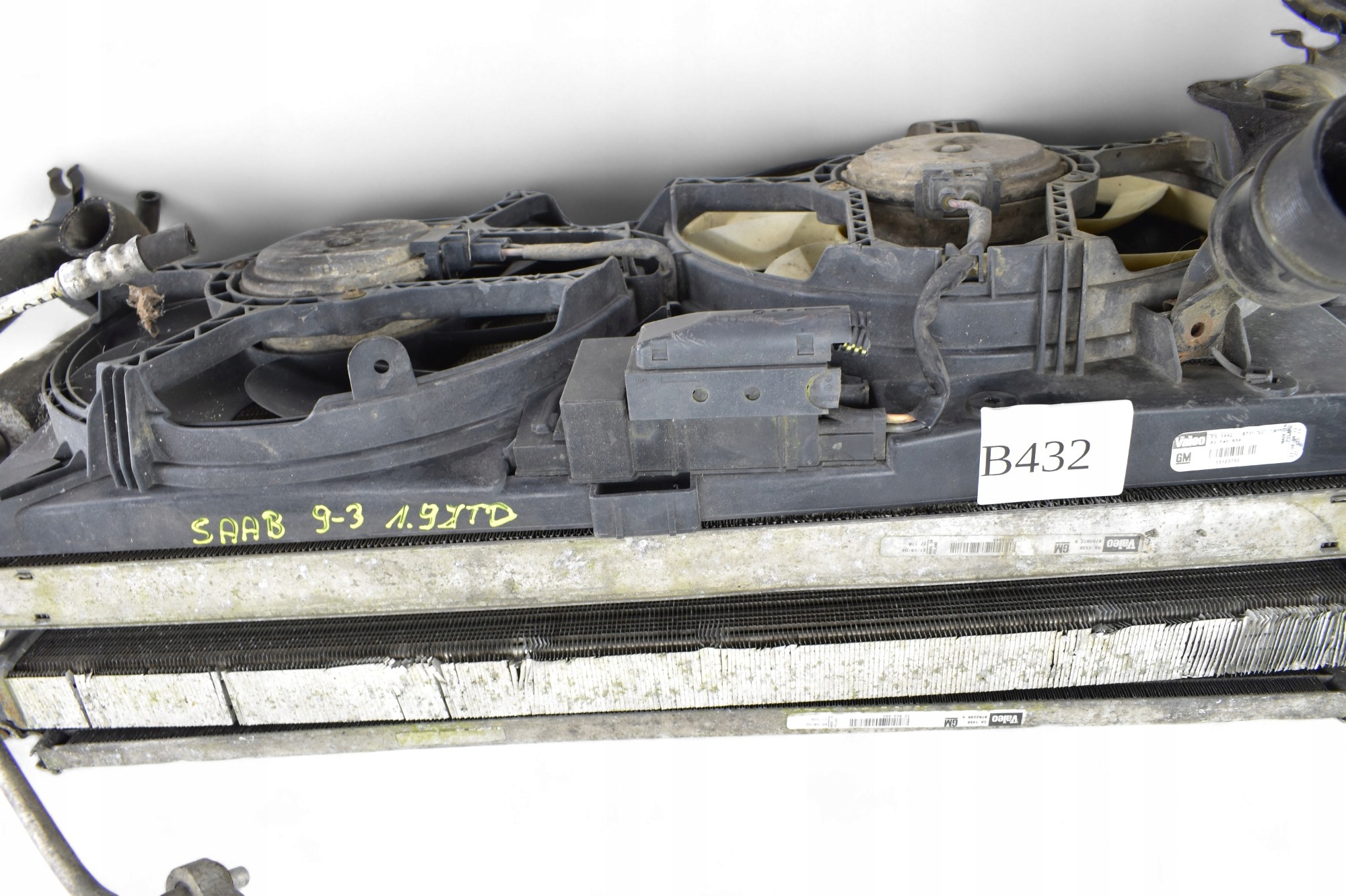 chladiče ventilátor SAAB 9-3 1.9 TID 13123752