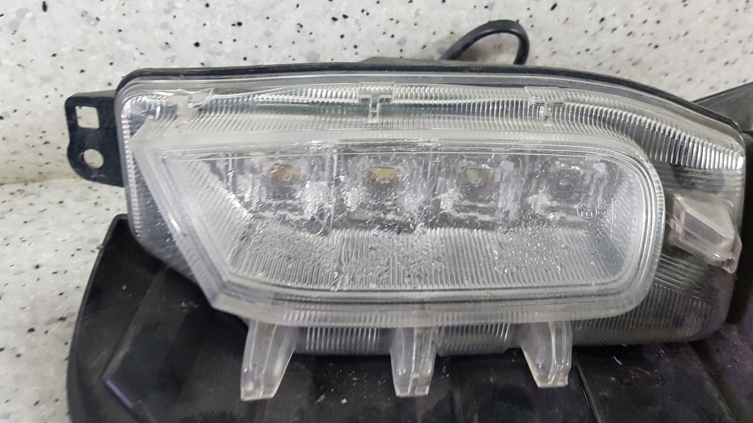TOYOTA PRIUS + PLUS LIFT 2015 - links LED DRL Nebelscheinwerfer 2407