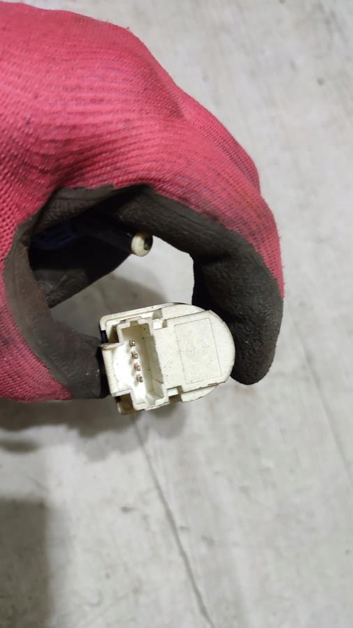 Sensor stop Dacia Duster und Lift 14r