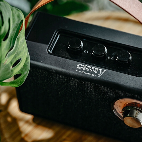 CR 1902 Black Radio FM Bluetooth 5.1 USB-C TWS AUX SD MP3
