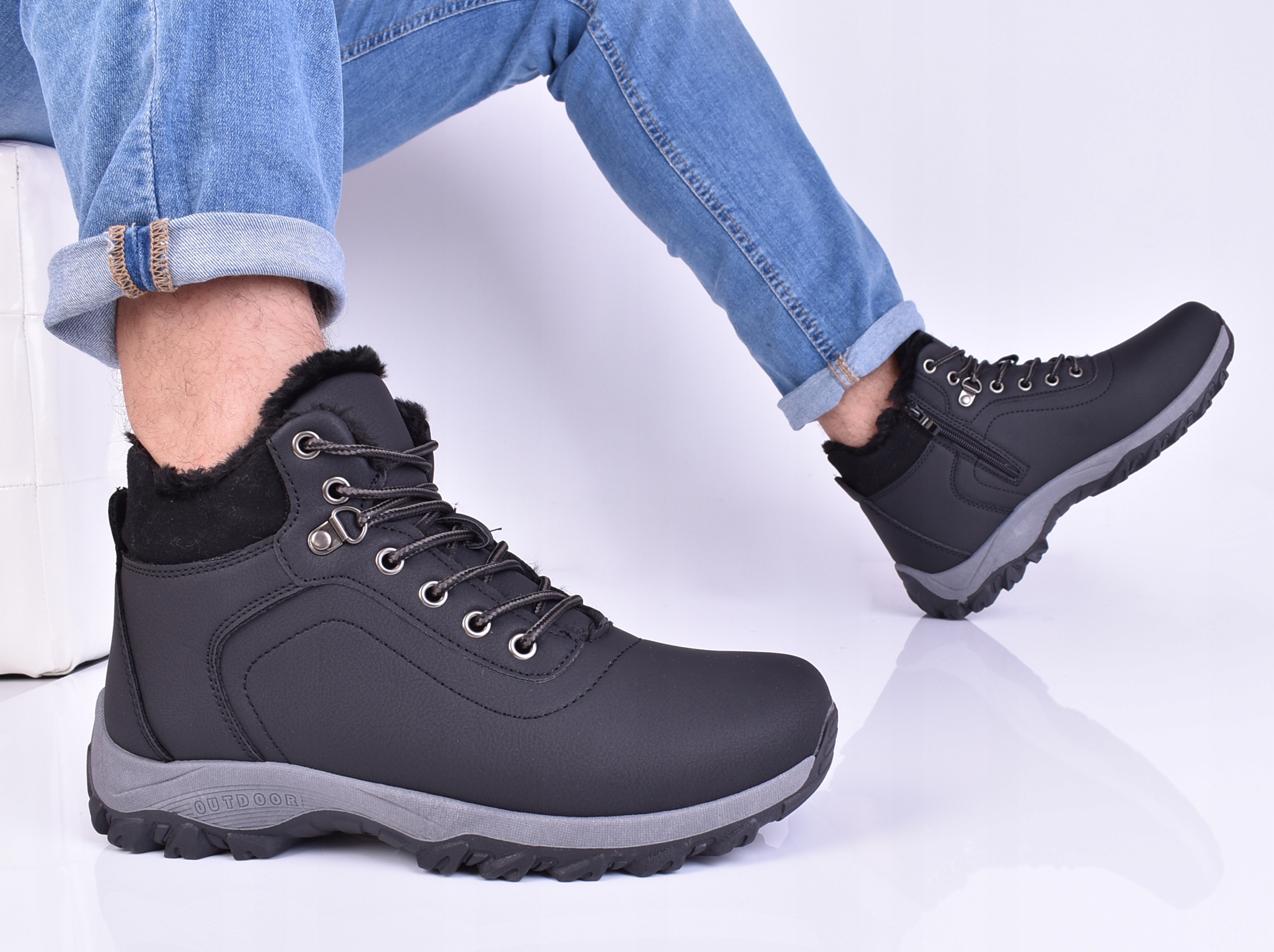 MĘSKIE BUTY ZIMOWE BARDZO CIEPŁE ŚNIEGOWCE OCIEPLONE FUTERKIEM NA ZAMEK Rozmiar 42