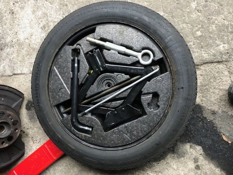 VOLVO XC70-ПІД'ЇЗНЕ КОЛЕСО 135 / 90R17