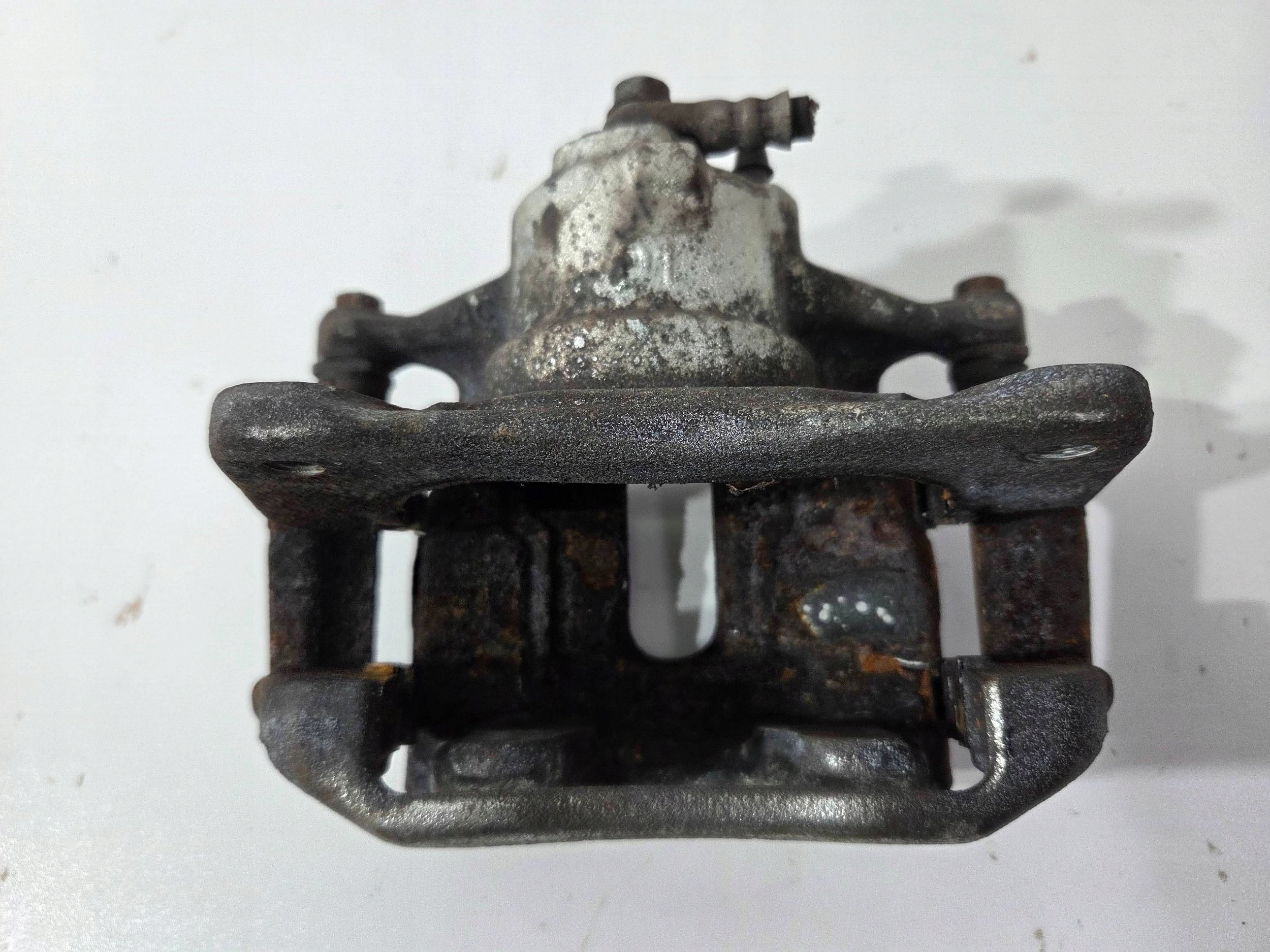 Toyota C-HR and caliper brake front right (B791)