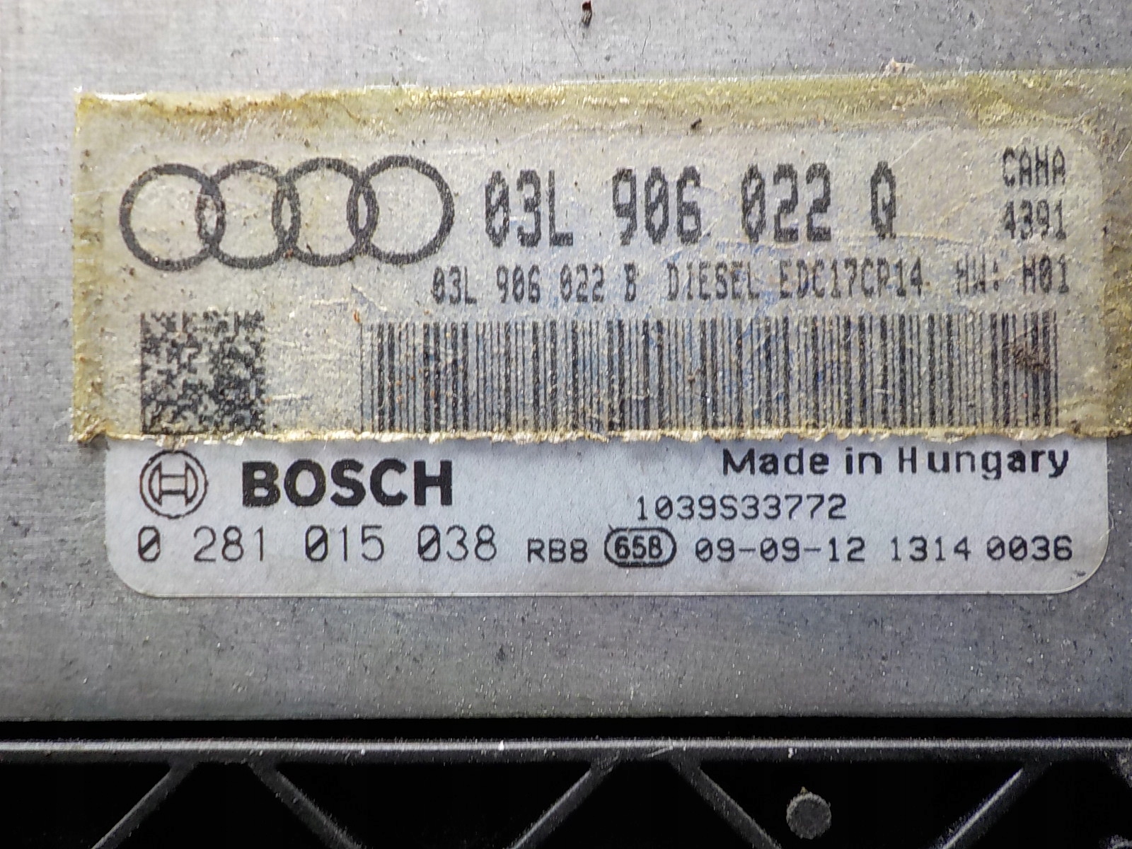 AUDI computer control unit 03L906022Q 0281015038