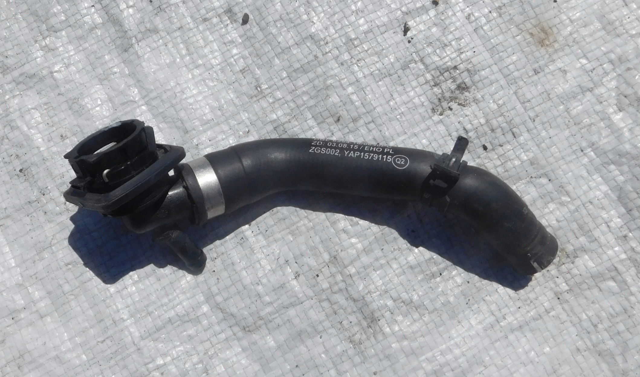 MERCEDES 2.0 D W213 шланг для воды A2138300903