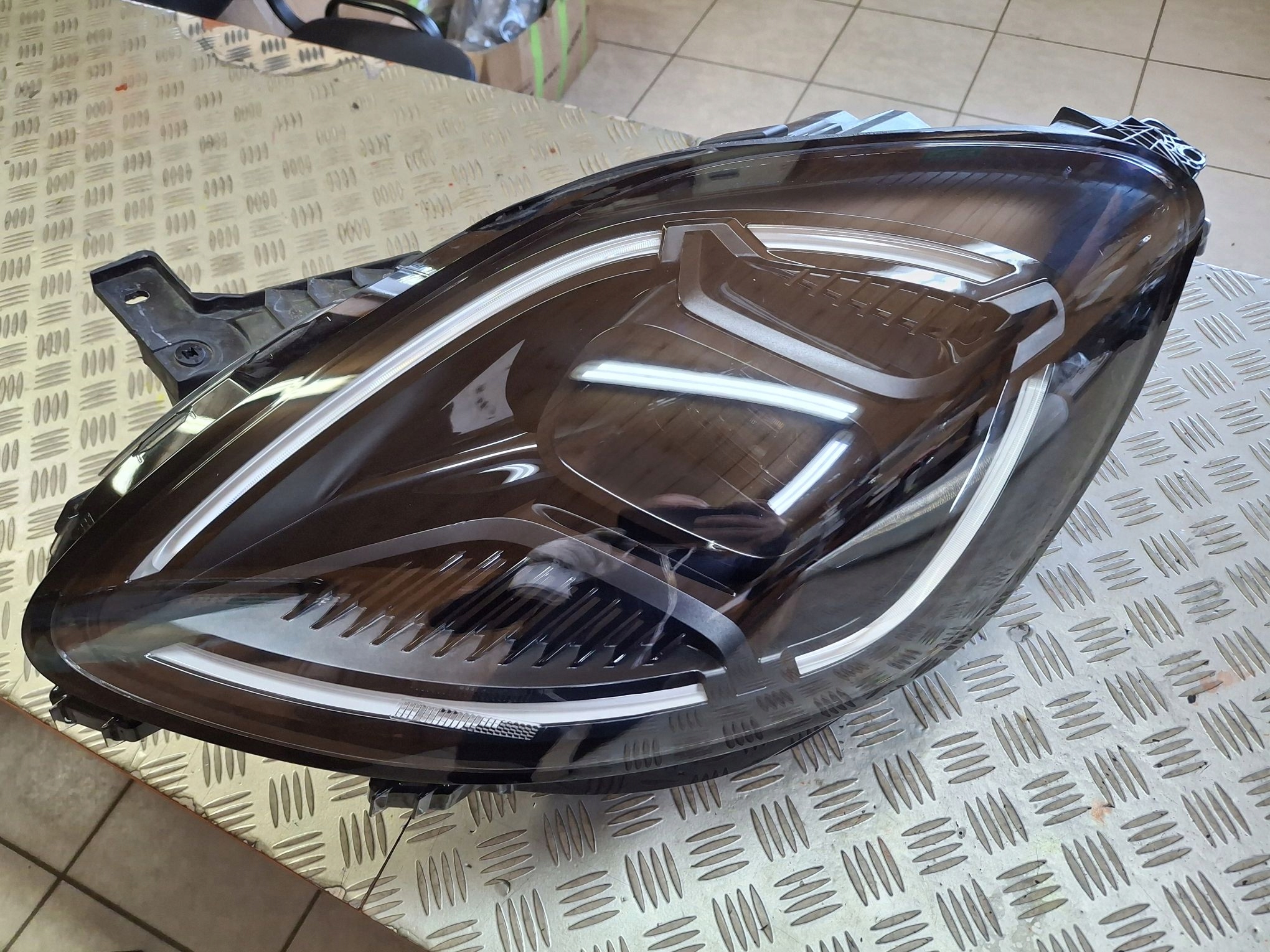 light left front FULL LED FORD PUMA II LIFT 2024R->