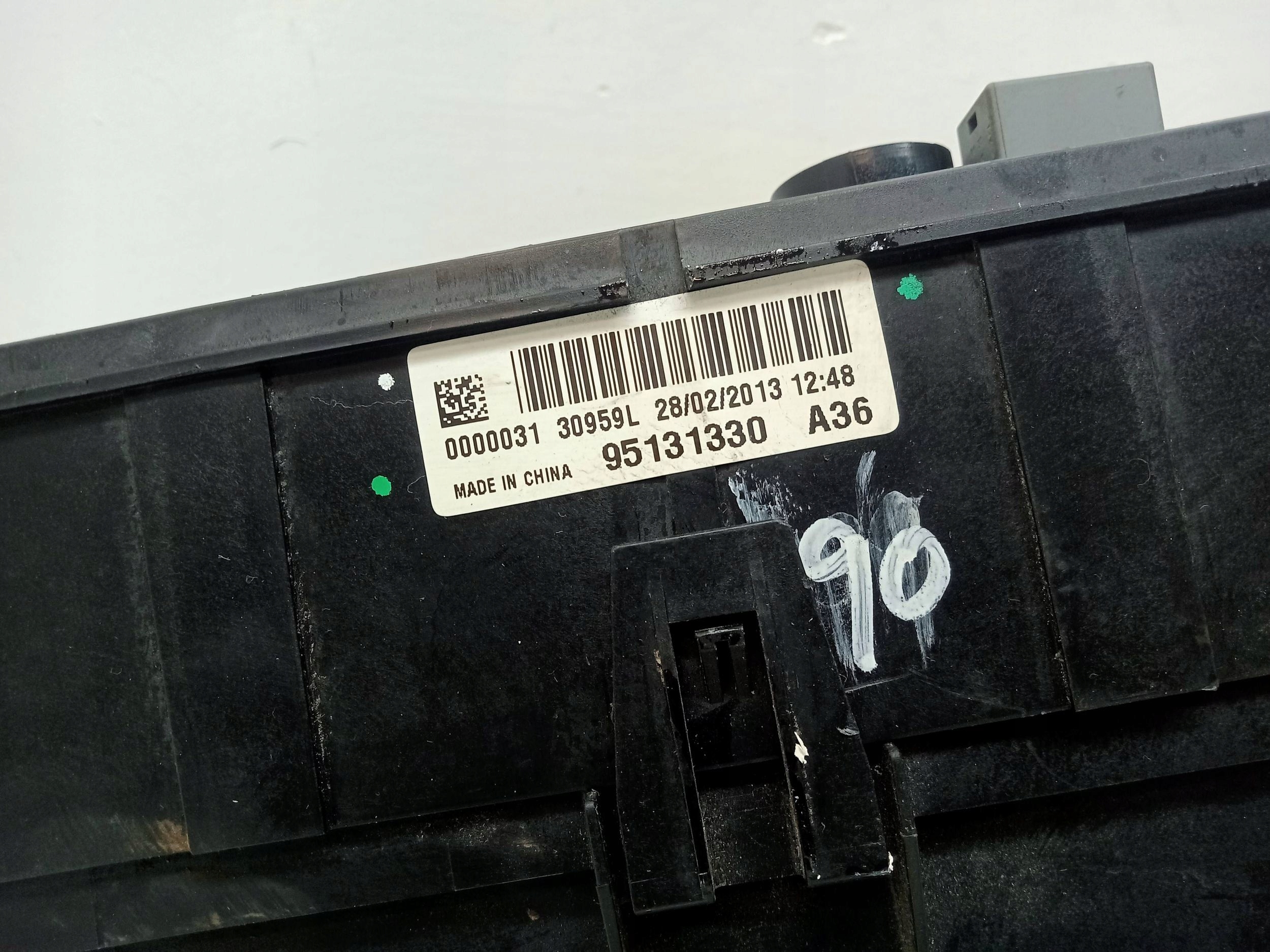 CHEVROLET TRAX Module fusibles 95131330 2013R