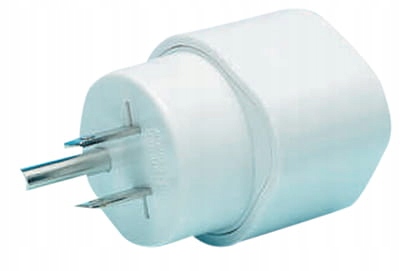 W110-G220-B Americká Ac zástrčka – evropská zásuvka