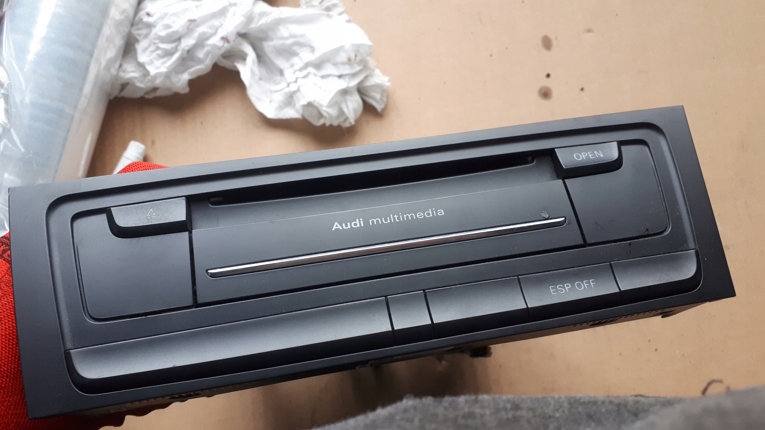 A4 B8 S4 LECTEUR NAVIGATION MULTIMEDIA 8T2035670E