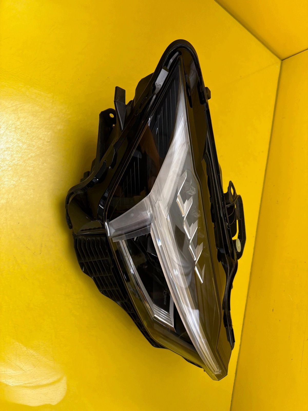 light front right Polestar 2 II Full Led 2020- P32293745