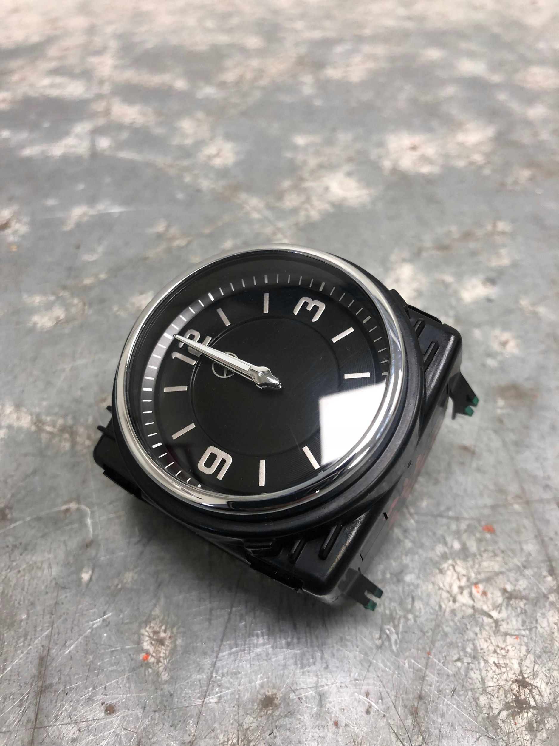 clock ANALOGOWY MERCEDES W213 A2138272000