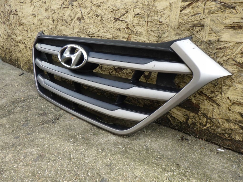HYUNDAI TUCSON 3 III 15- Grille