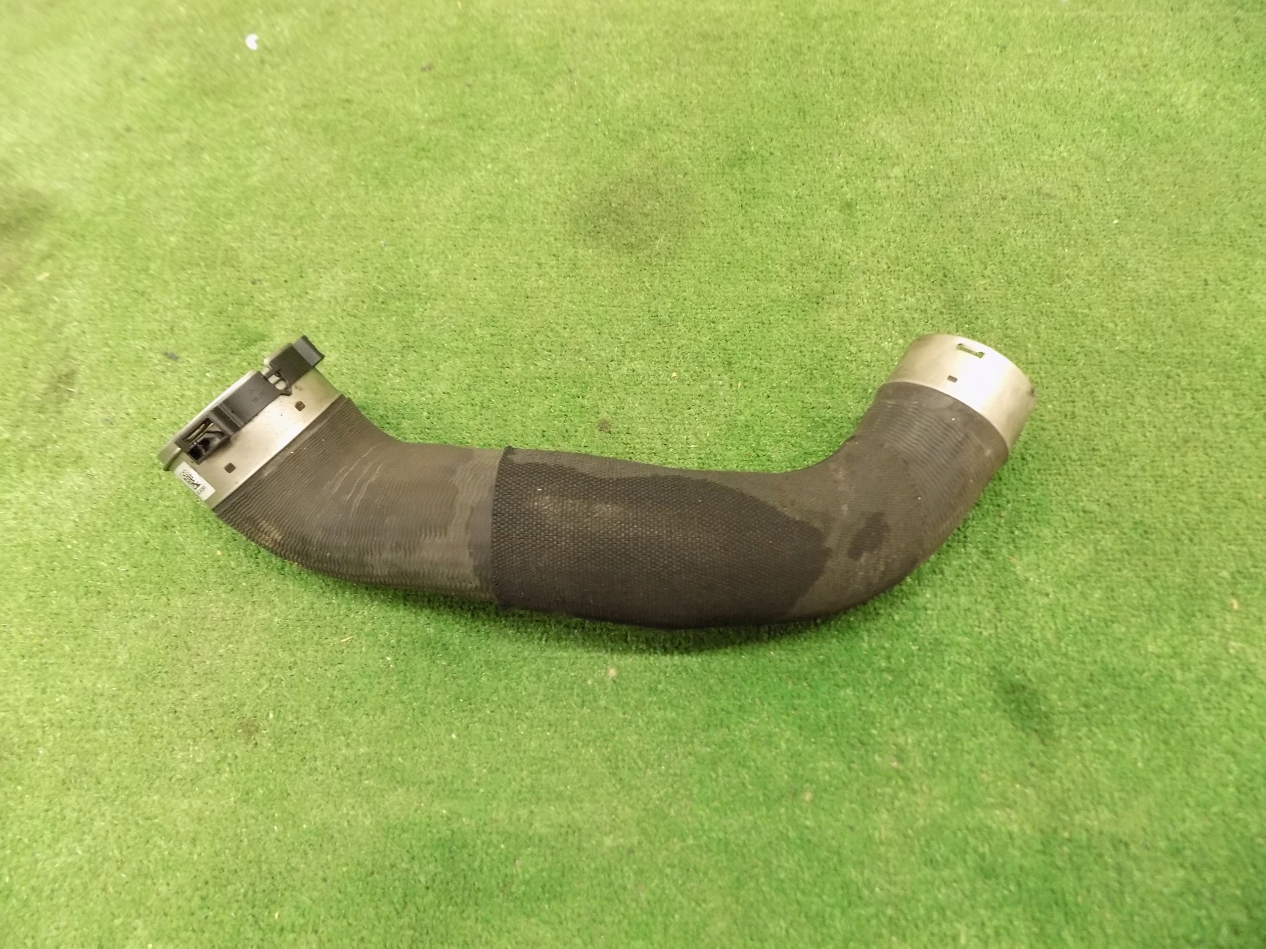 BMW F40 rohr TURBO intercooler 8676829