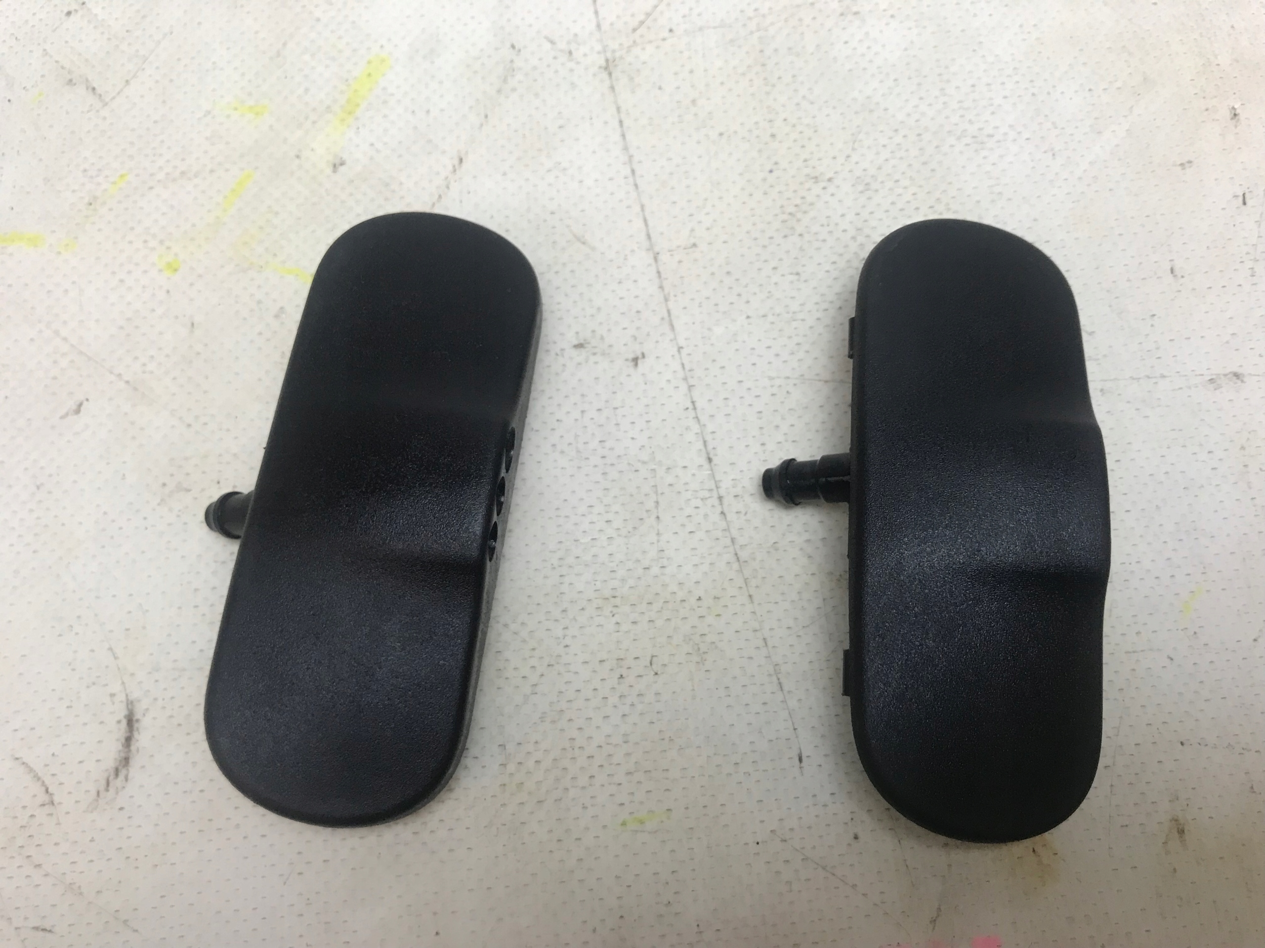 Porsche Cayenne 16- Форсунка Омивача Скло