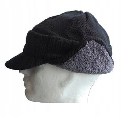 CIEPŁA ZIMOWA CZAPKA Z DASZKIEM CZARNA USHAK POLSK Marka Consorte