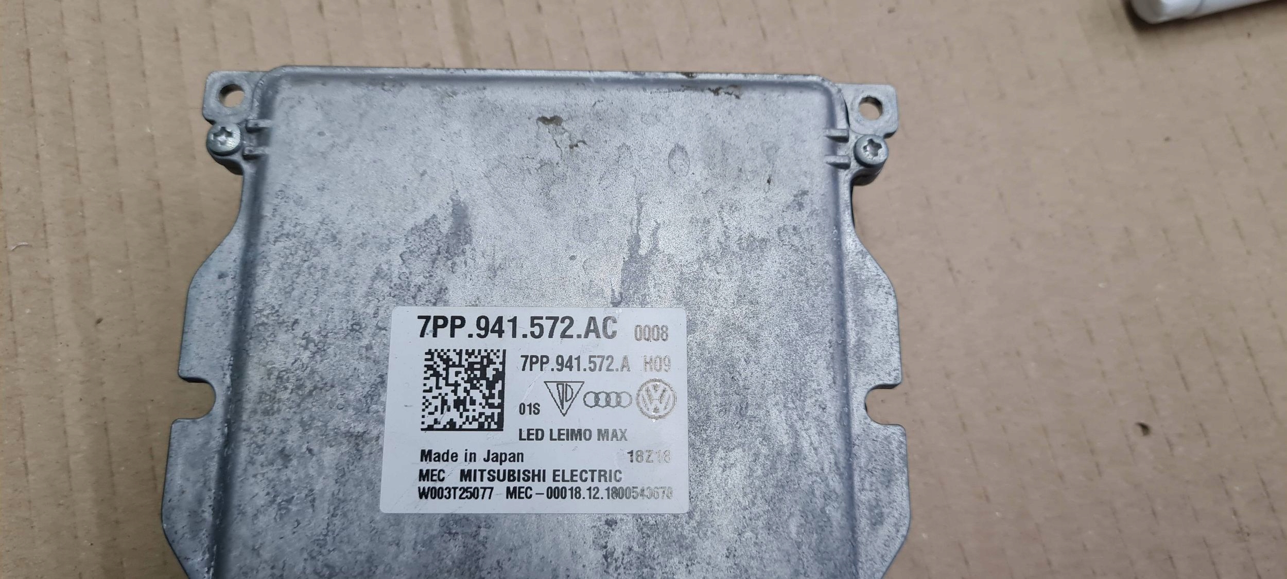SQ5 80A Q5 control unit LED lights front 7PP941572AC VW AUDI